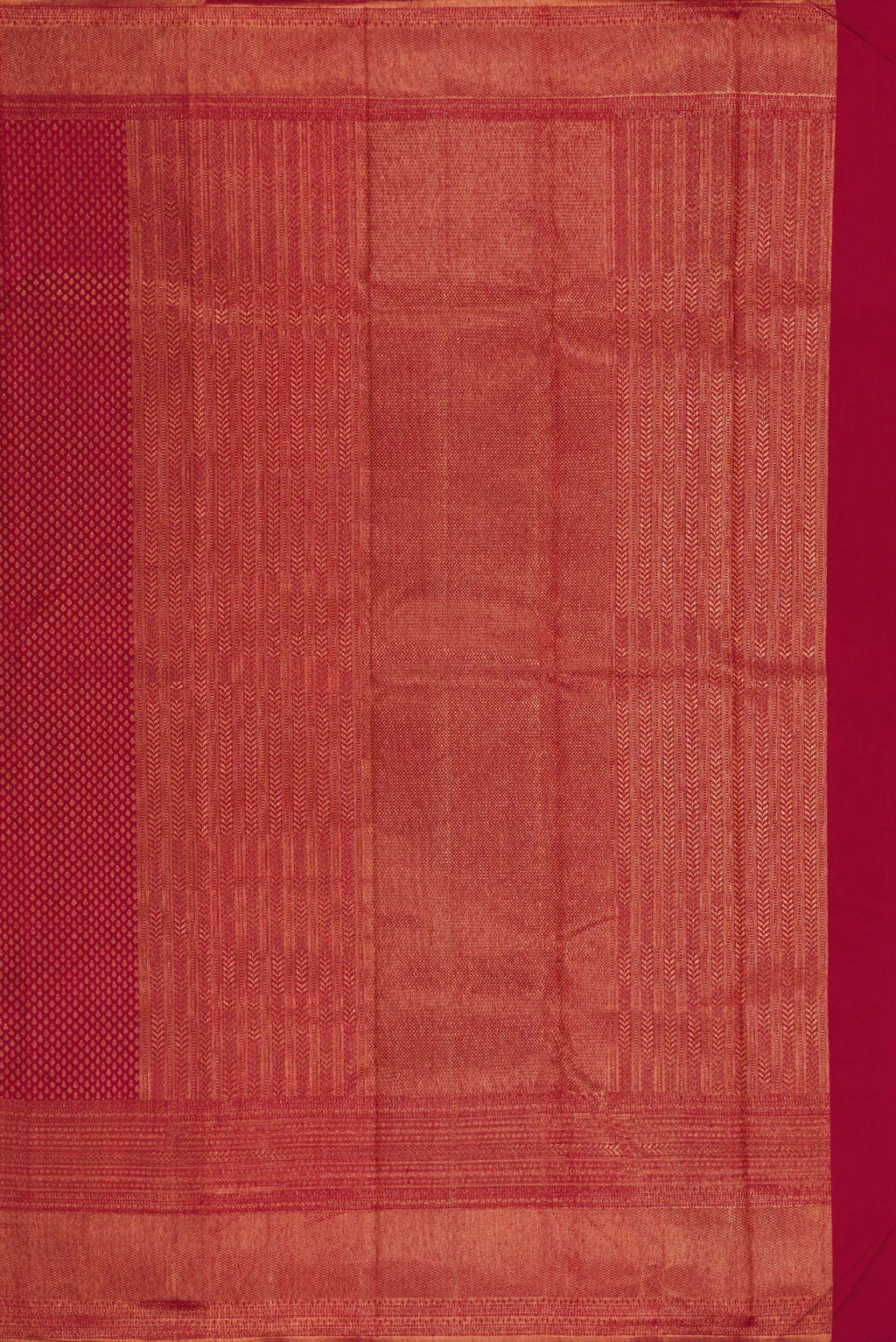Close up image of the pallu of Maroon Kanchipuram Silk Saree with Zari Brocade on the body and Fancy Border. 