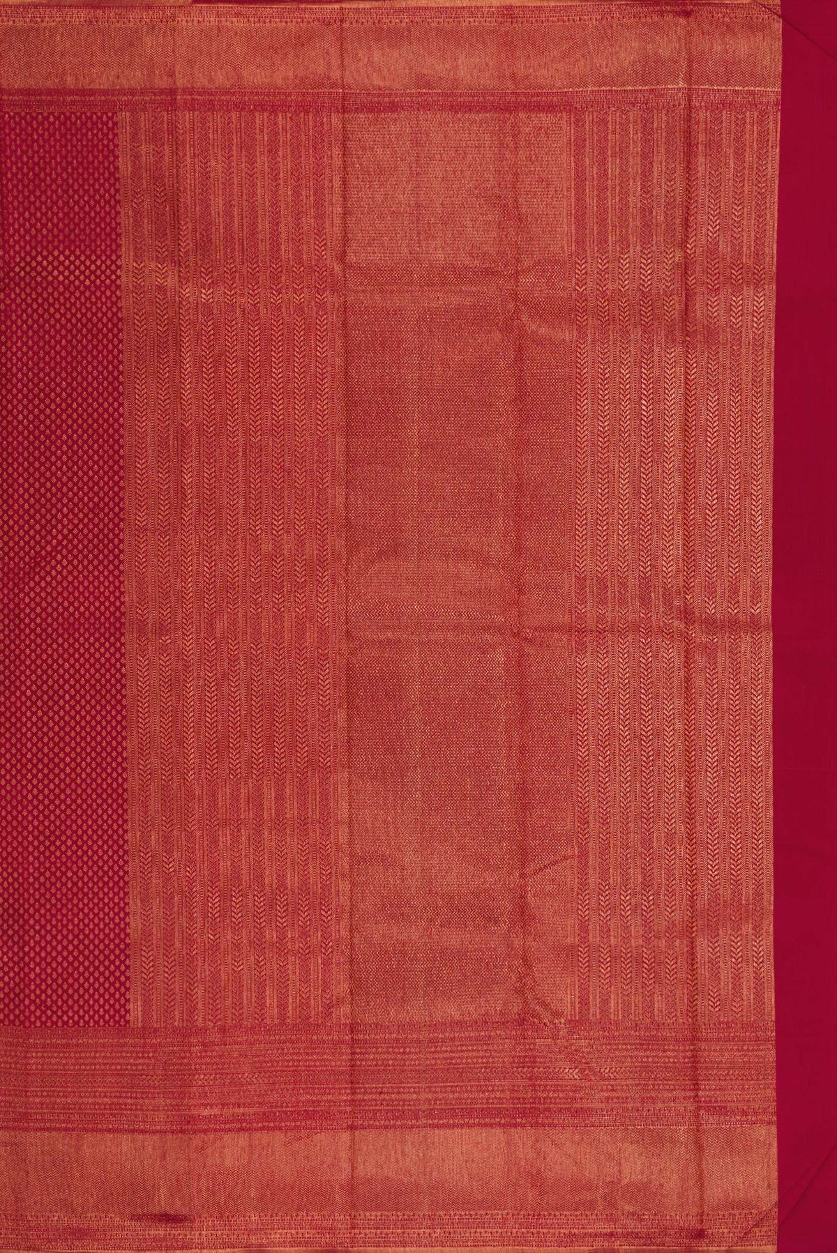 Close up image of the pallu of Maroon Kanchipuram Silk Saree with Zari Brocade on the body and Fancy Border. 