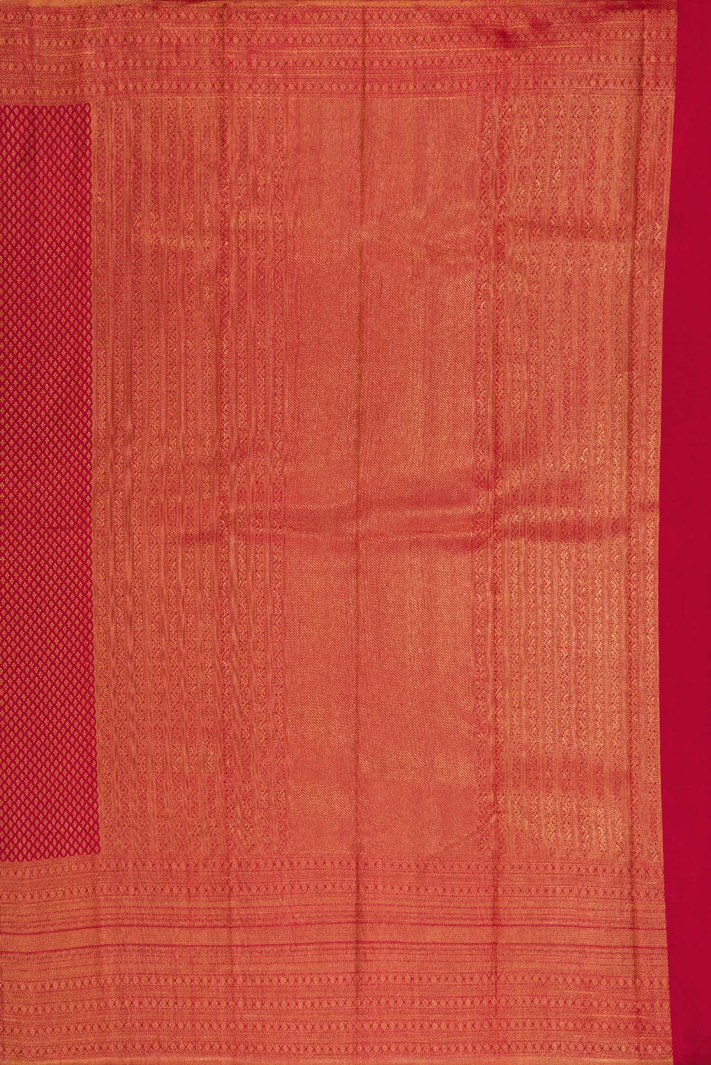 Close up image of the pallu of Red Kanchipuram Silk Saree with Zari Brocade on the body and Fancy Border. 