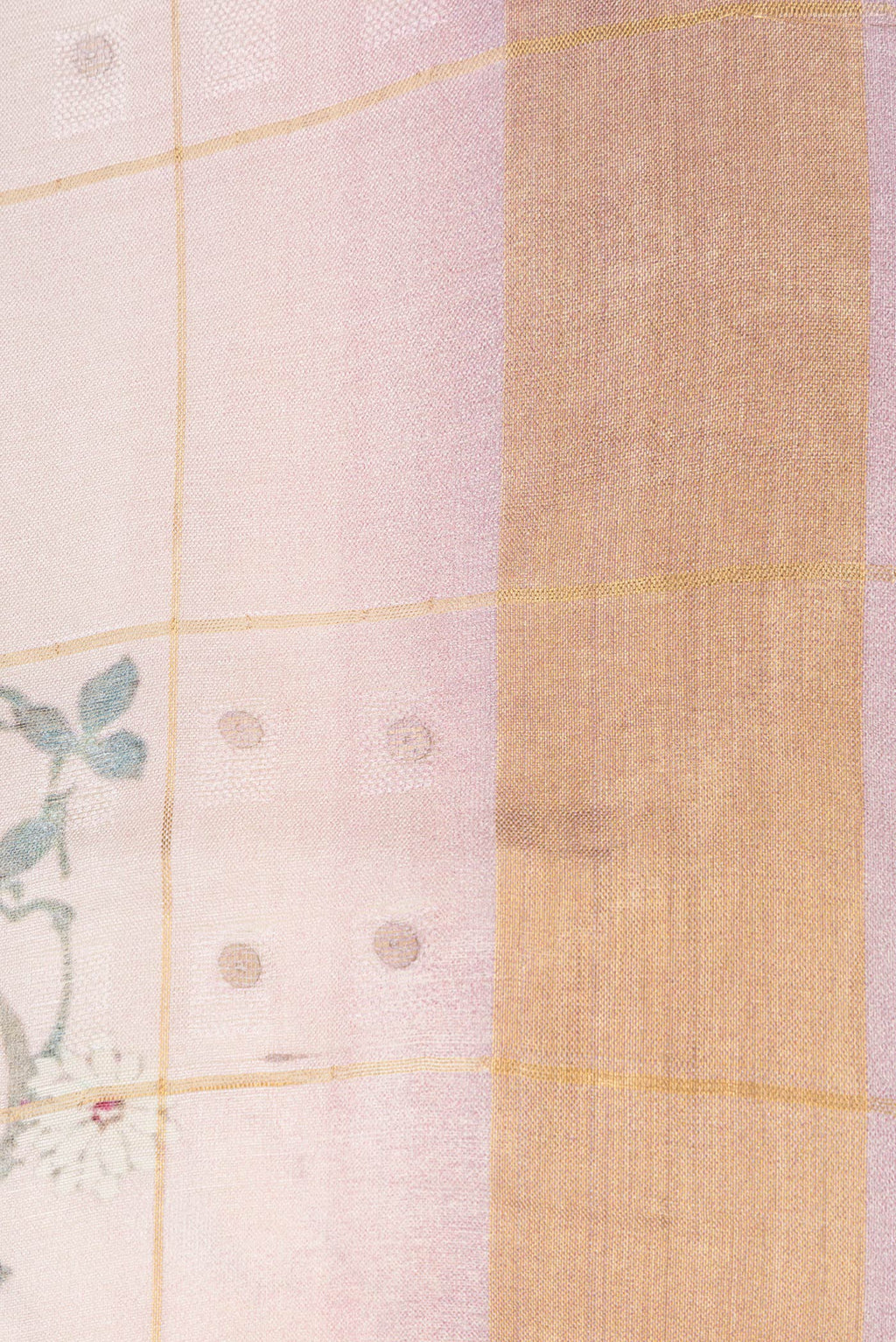 Border image of Pink Dual Tone Tussar Silk Saree with Printed design on the body and Zari Border. 