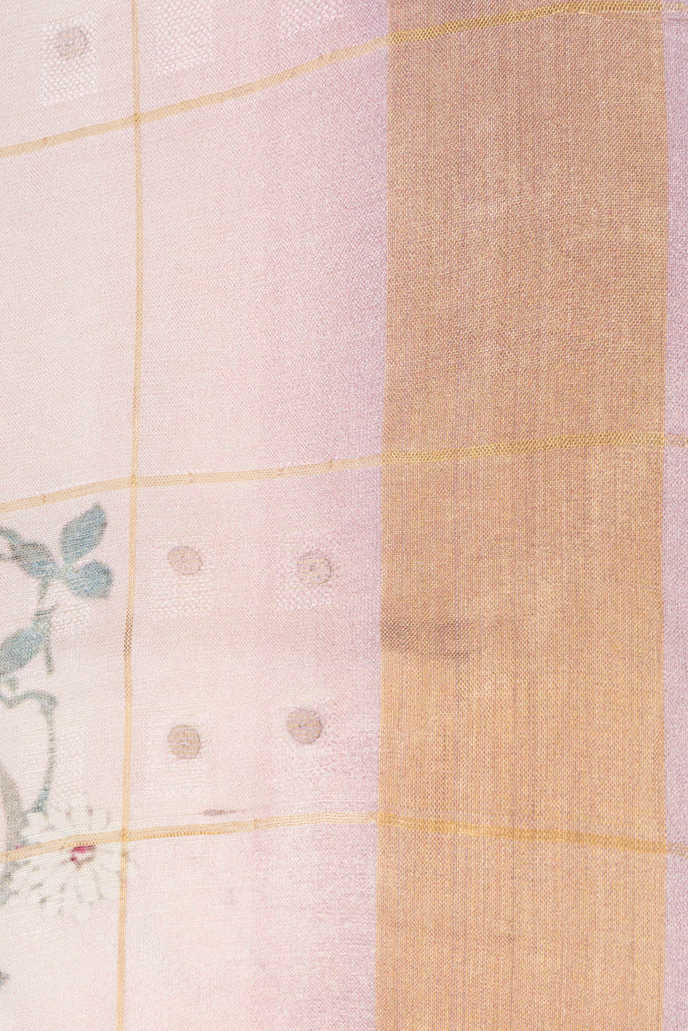 Border image of Pink Dual Tone Tussar Silk Saree with Printed design on the body and Zari Border. 