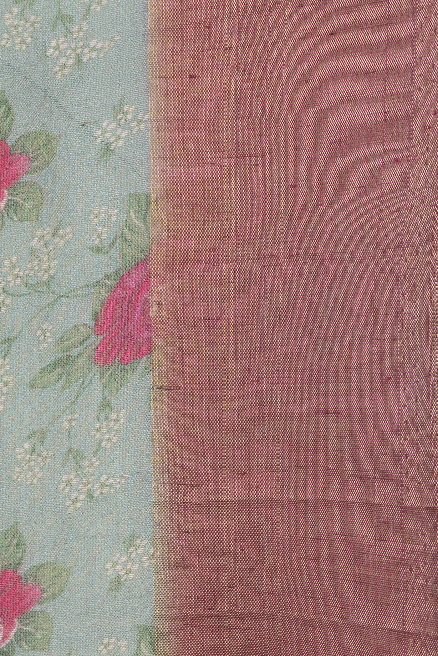 Border image of Green Dual Tone Tussar Silk Saree with Printed design on the body and Zari Border. 