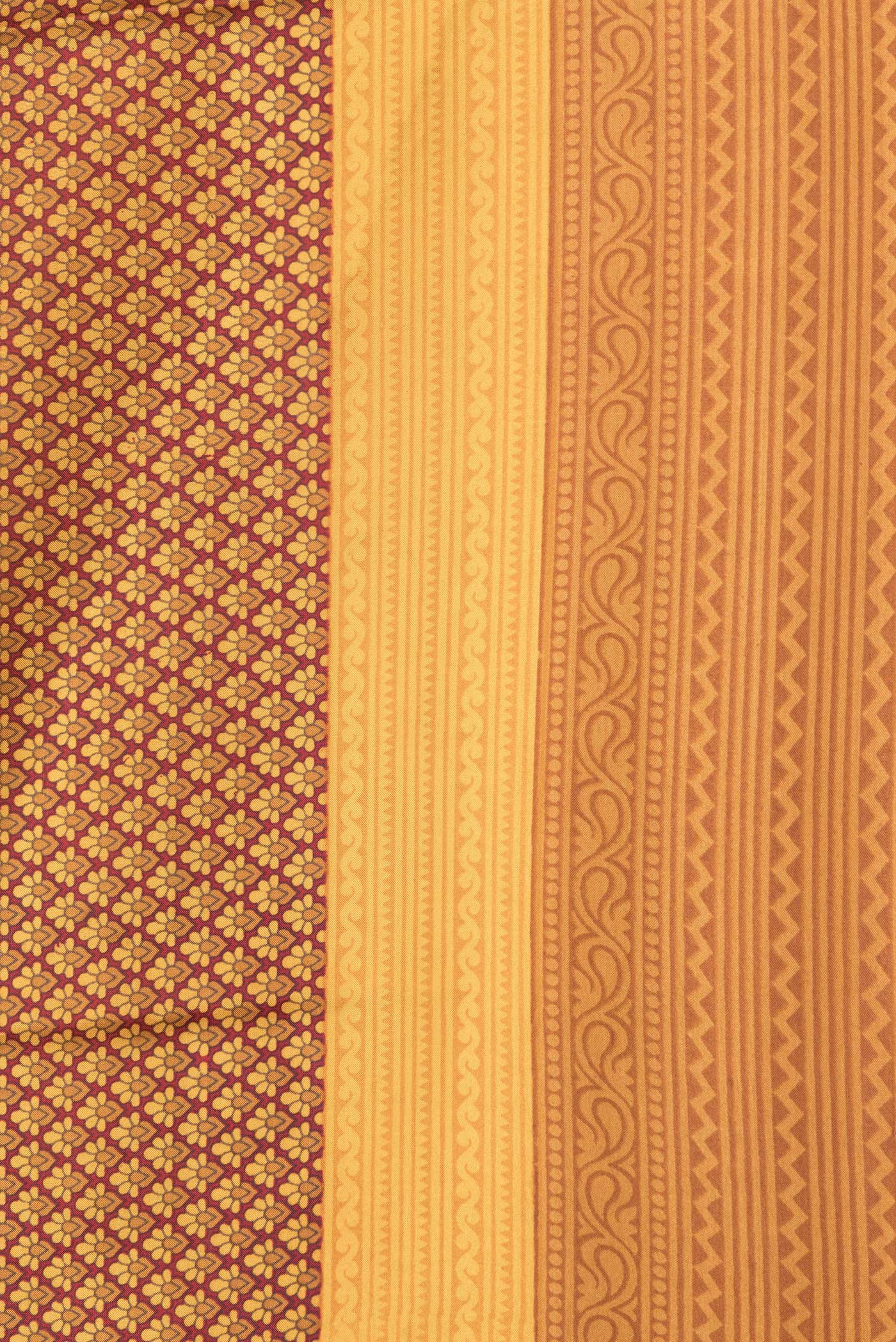Border image of Maroon Dual Tone Printed Silk Saree with Printed design on the body and Printed Border. 