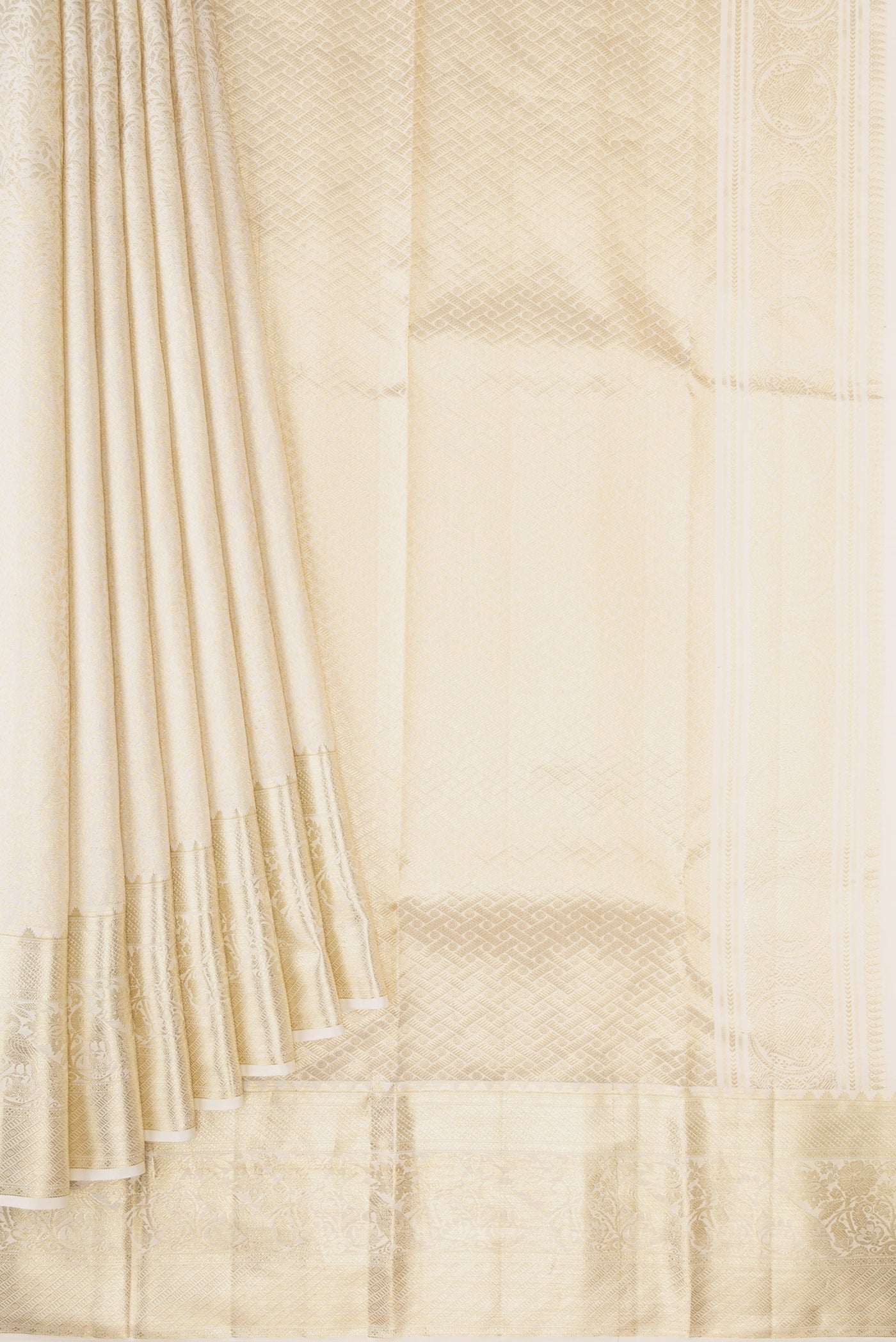 Pleats and pallu of Off White Kanchipuram Silk Saree with Zari Brocade on the body and Zari Border. 