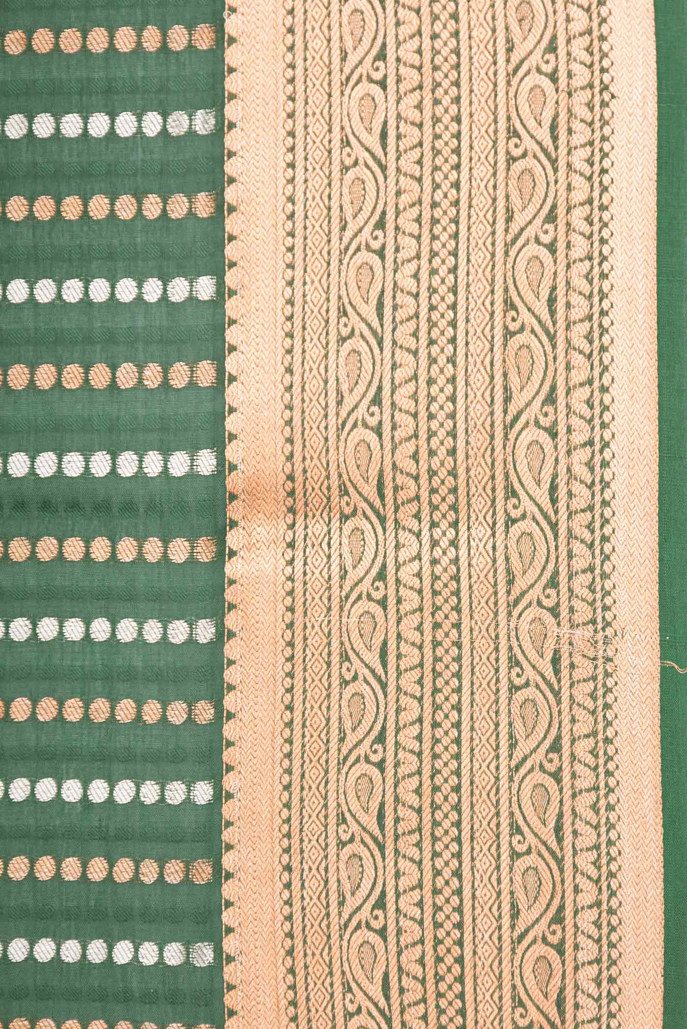 Border image of Bottle Green Dual Tone Mysore Crepe Saree with Stripes on the body and Zari Border