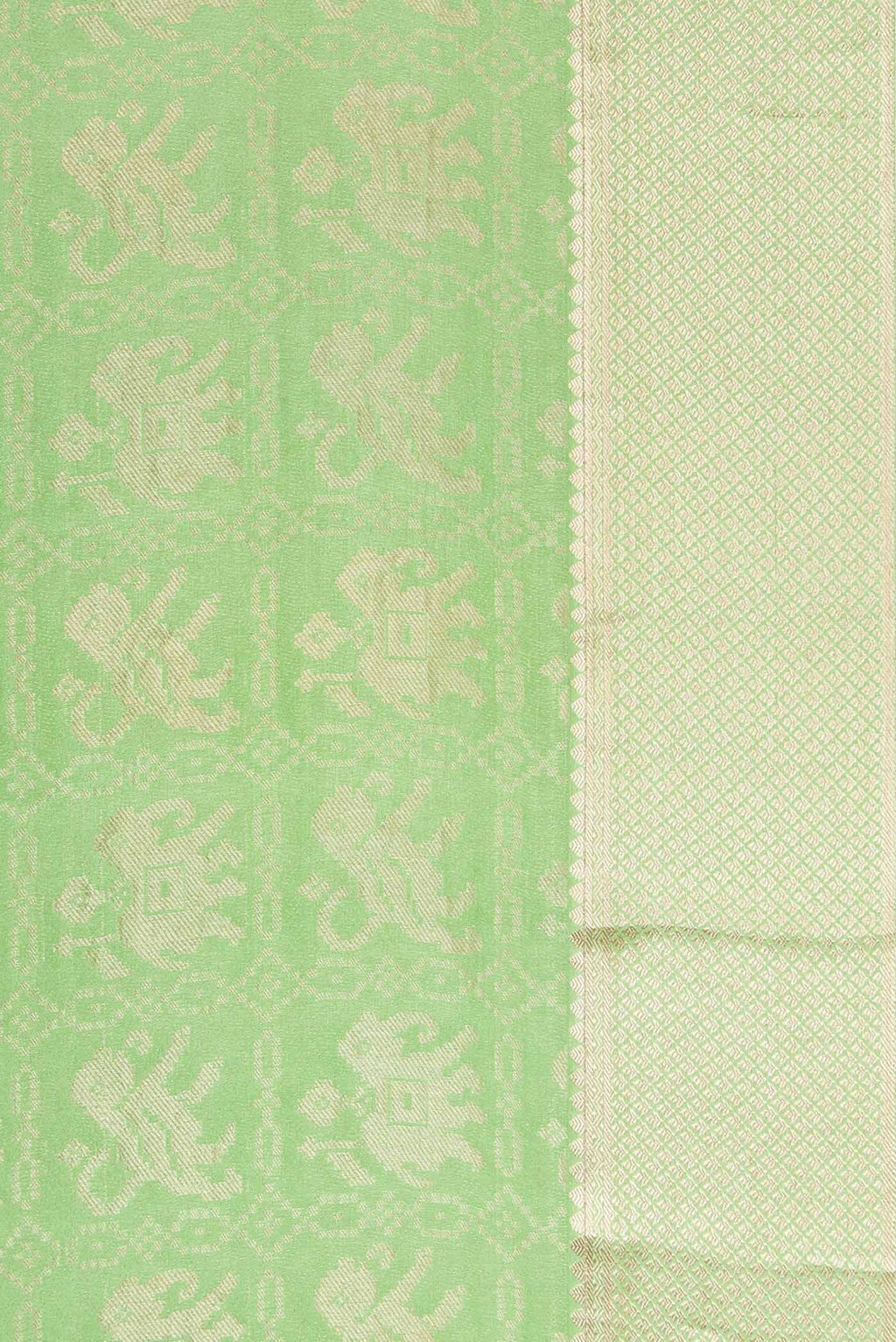 Border image of Pista Green Dual Tone Banarasi Georgette Saree with Zari Brocade on the body and Zari Border. 