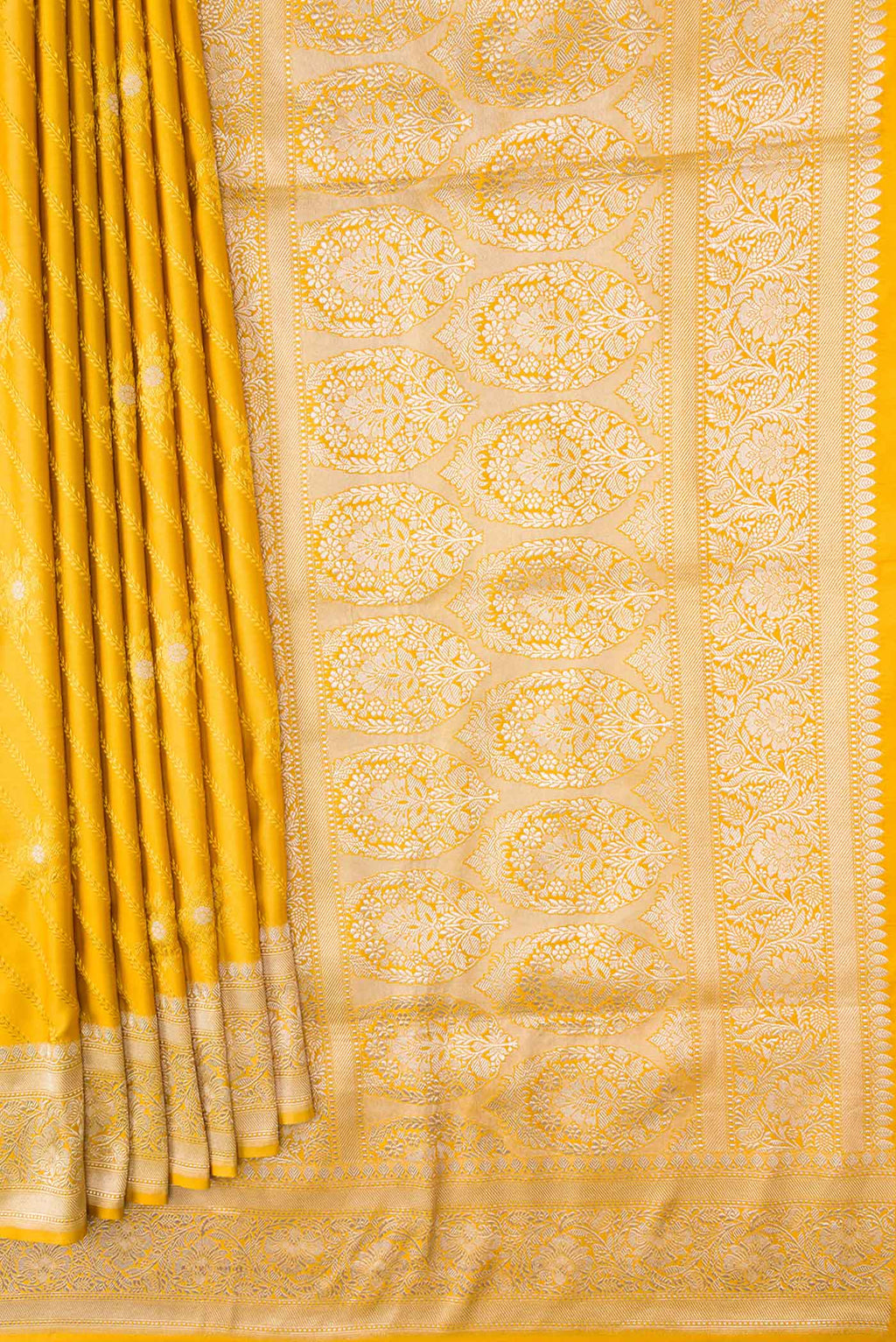 Pleats and pallu of Pure Silk Pure Zari Mustard Dual Tone Banarasi Saree with Jacquard With Zari Butta on the body and Zari Border