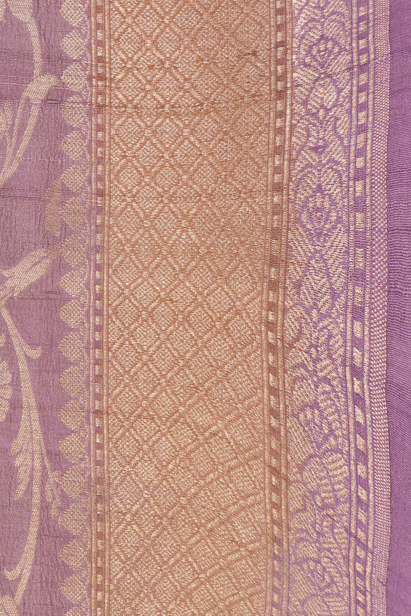Border image of Pink Dual Tone Tussar Silk Saree with Zari Brocade on the body and Zari Border. 