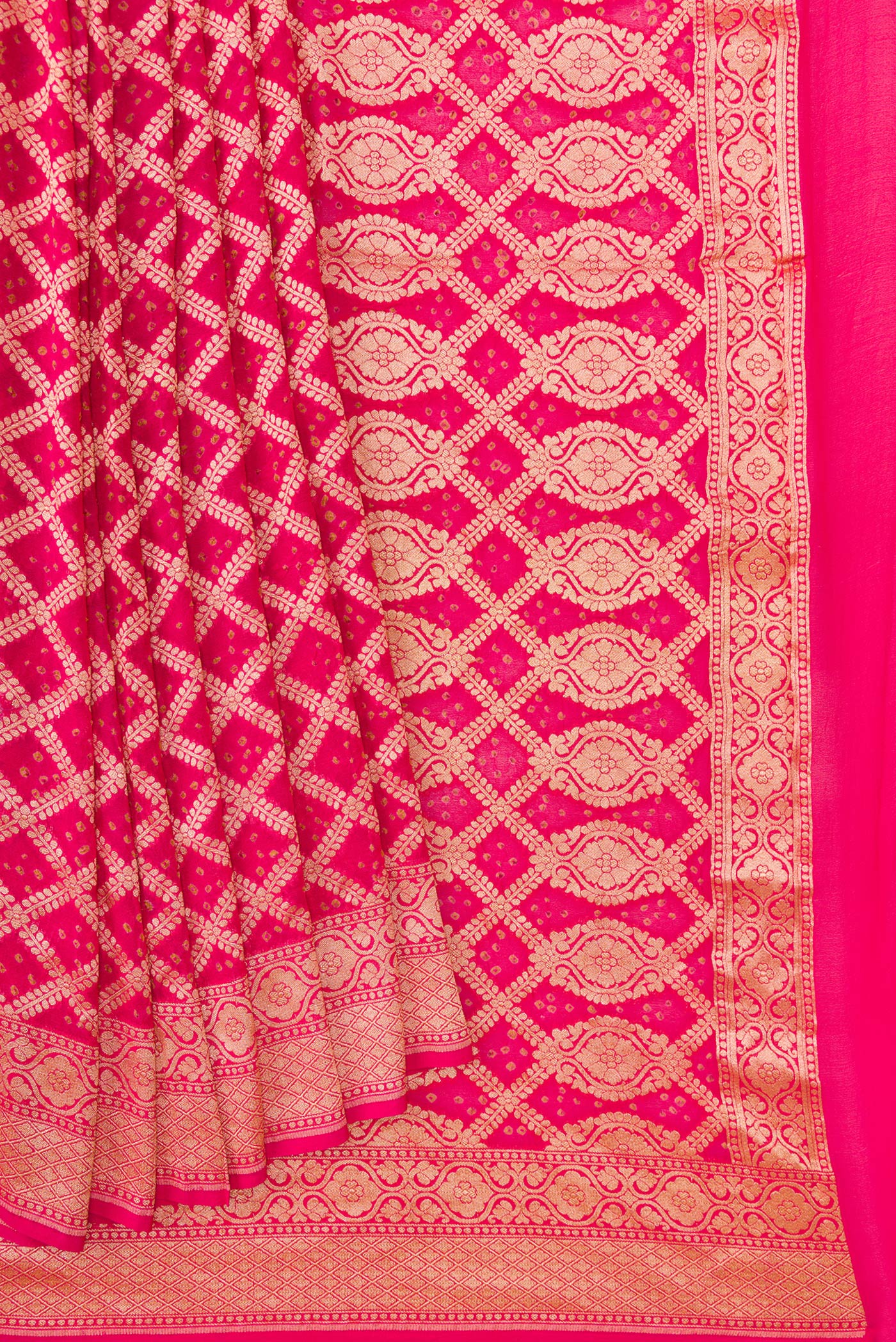 Pleats and pallu of Pink Dual Tone Banarasi Georgette Saree with Zari Brocade on the body and Zari Border. 