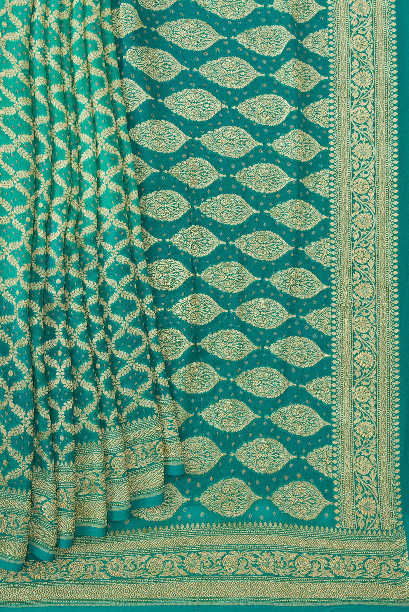 Pleats and pallu of Sea Green Dual Tone Banarasi Georgette Saree with Zari Brocade on the body and Zari Border. 