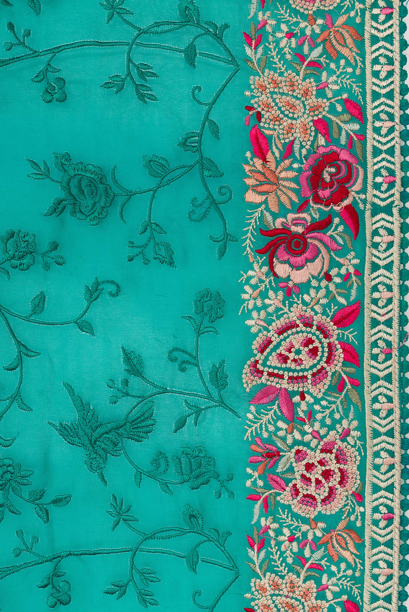 Border image of Green Dual Tone Organza Silk Saree with Embroidery on the body and Embroidery Border. 