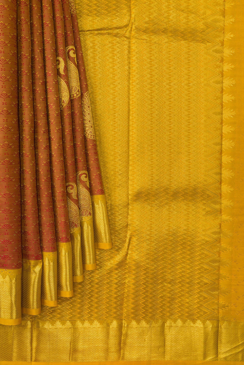 Pleats and pallu of Bronze Dual Tone Kanchipuram Silk Saree with Jacquard With Zari Butta on the body and Zari Border. 