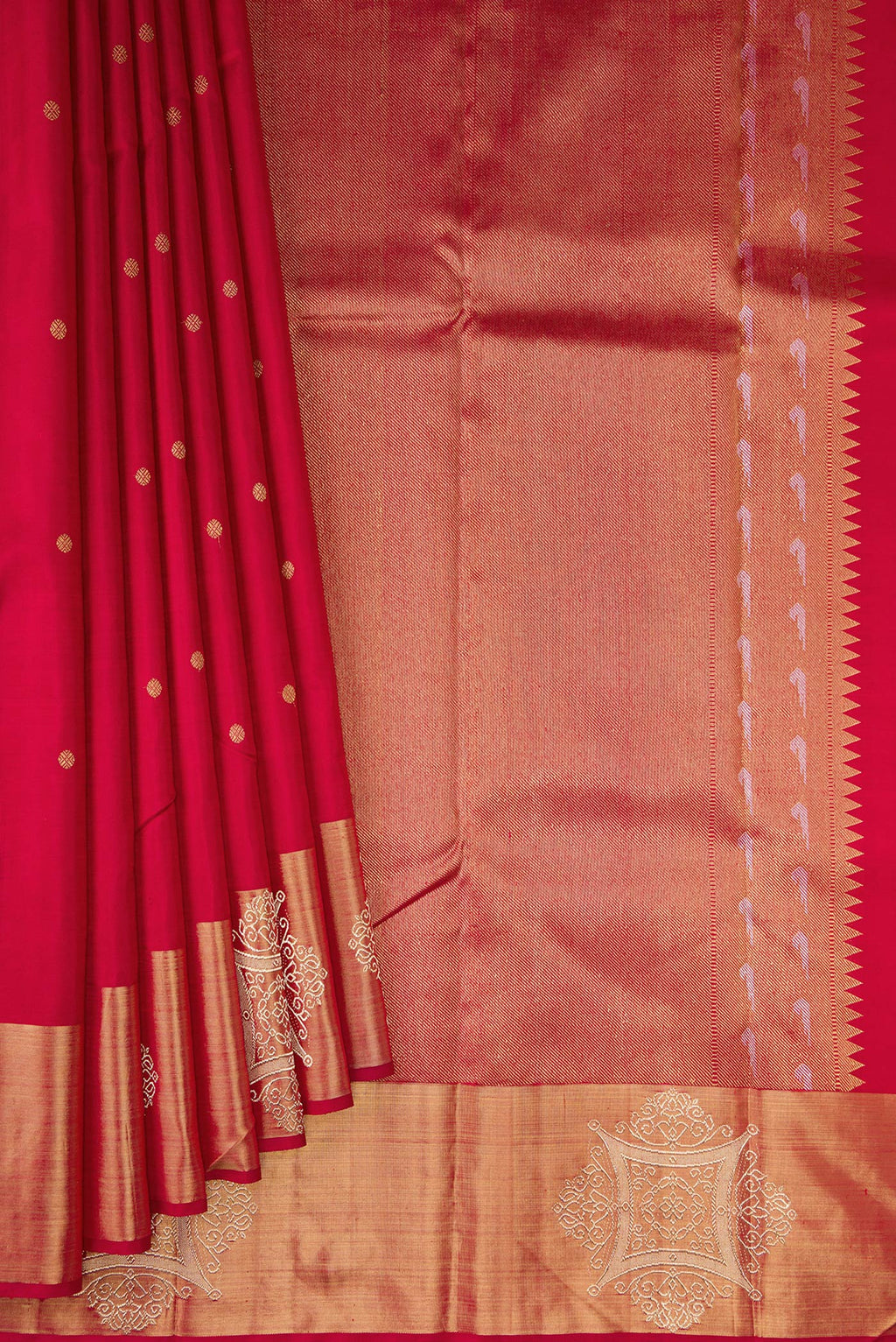Pleats and pallu of Pure Silk Pure Zari Maroon Kanchipuram Saree with Zari Butta on the body and Fancy Border. 