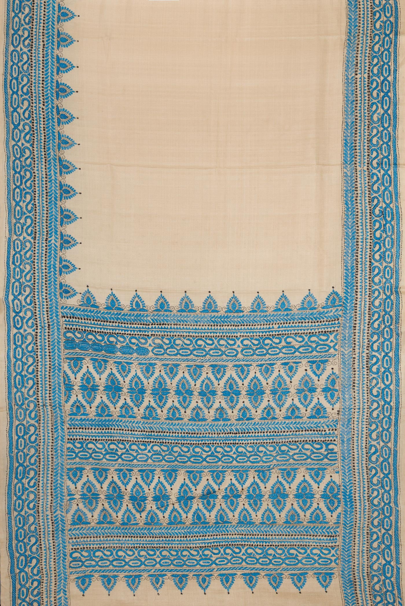Flat view of Beige Dual Tone Tussar Silk Saree with Plain Body and Printed Border. 
