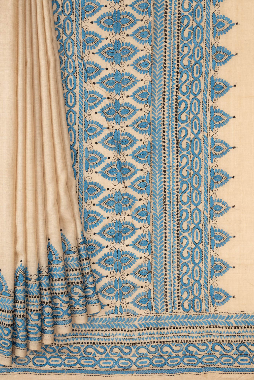 Pleats and pallu of Beige Dual Tone Tussar Silk Saree with Plain Body and Printed Border. 