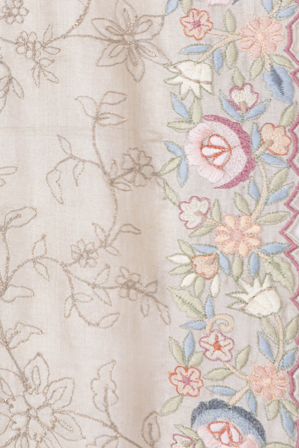 Border image of Grey Dual Tone Tussar Silk Saree with Embroidery on the body and Embroidery Border. 