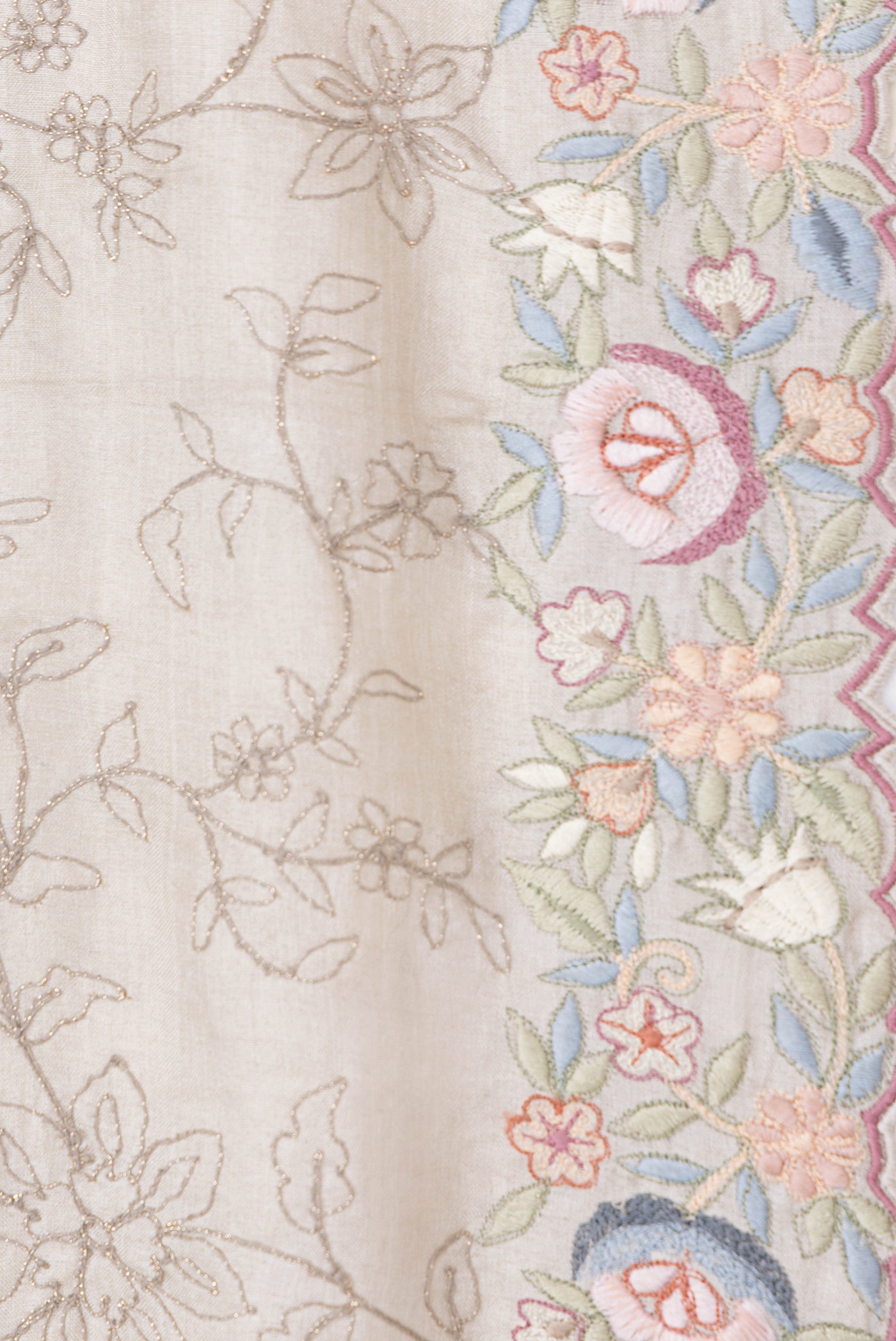 Border image of Grey Dual Tone Tussar Silk Saree with Embroidery on the body and Embroidery Border. 