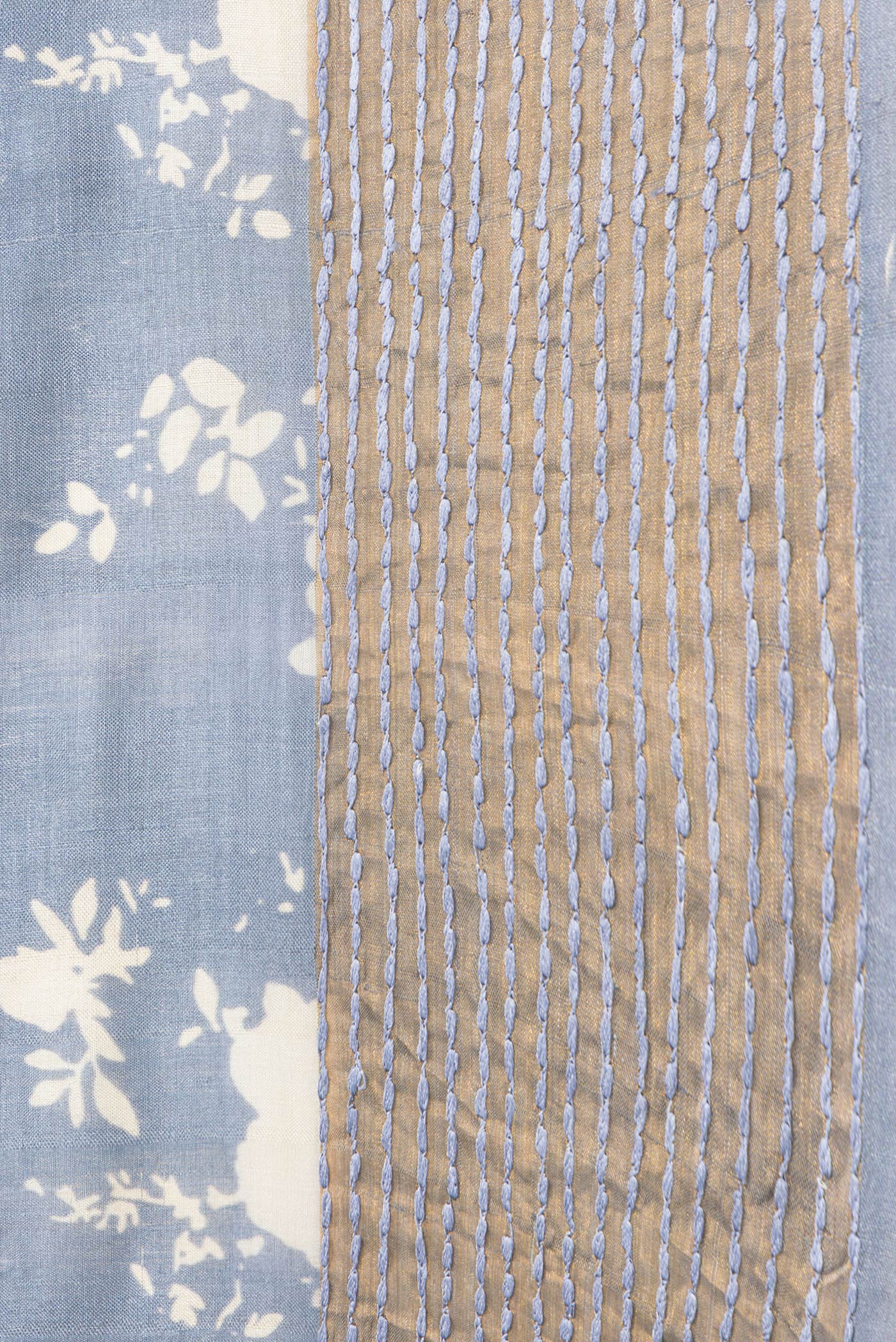 Border image of Grey Dual Tone Tussar Silk Saree with Printed design on the body and Embroidery Border. 