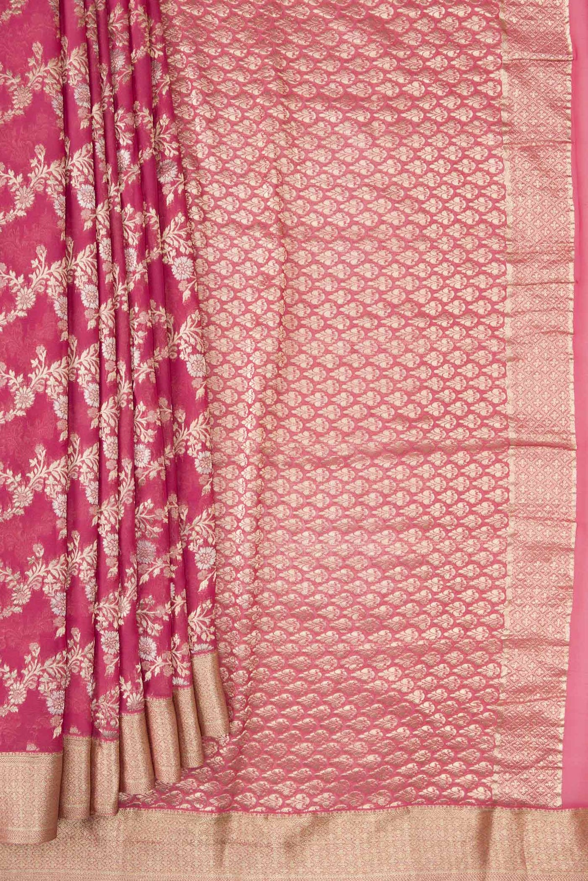 Pleats and pallu of Pink Dual Tone Banarasi Georgette Saree with Zari Brocade on the body and Zari Border. 
