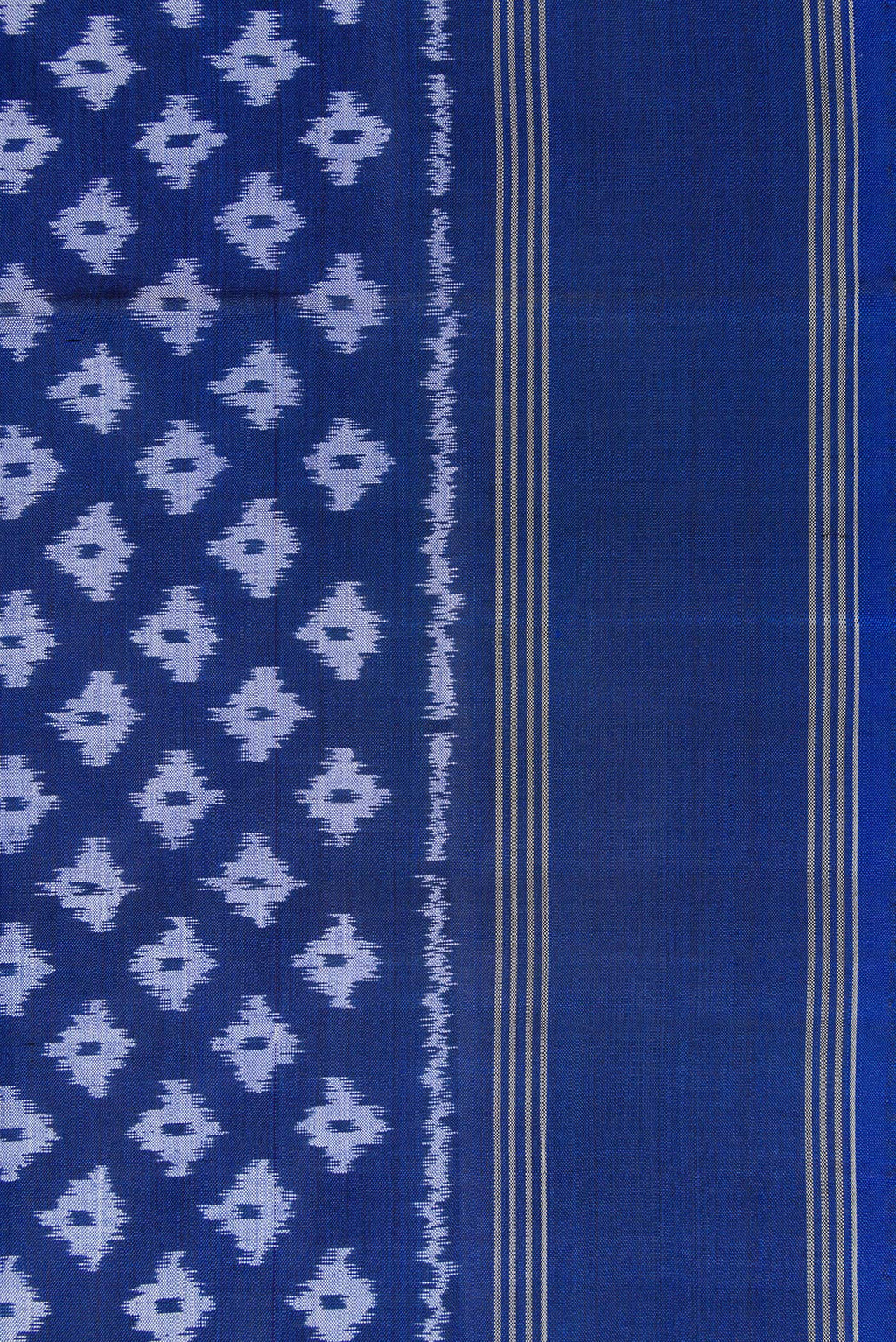 Border image of Royal Blue Dual Tone Double Ikat Saree with Ikat Print on the body and Plain Border. 