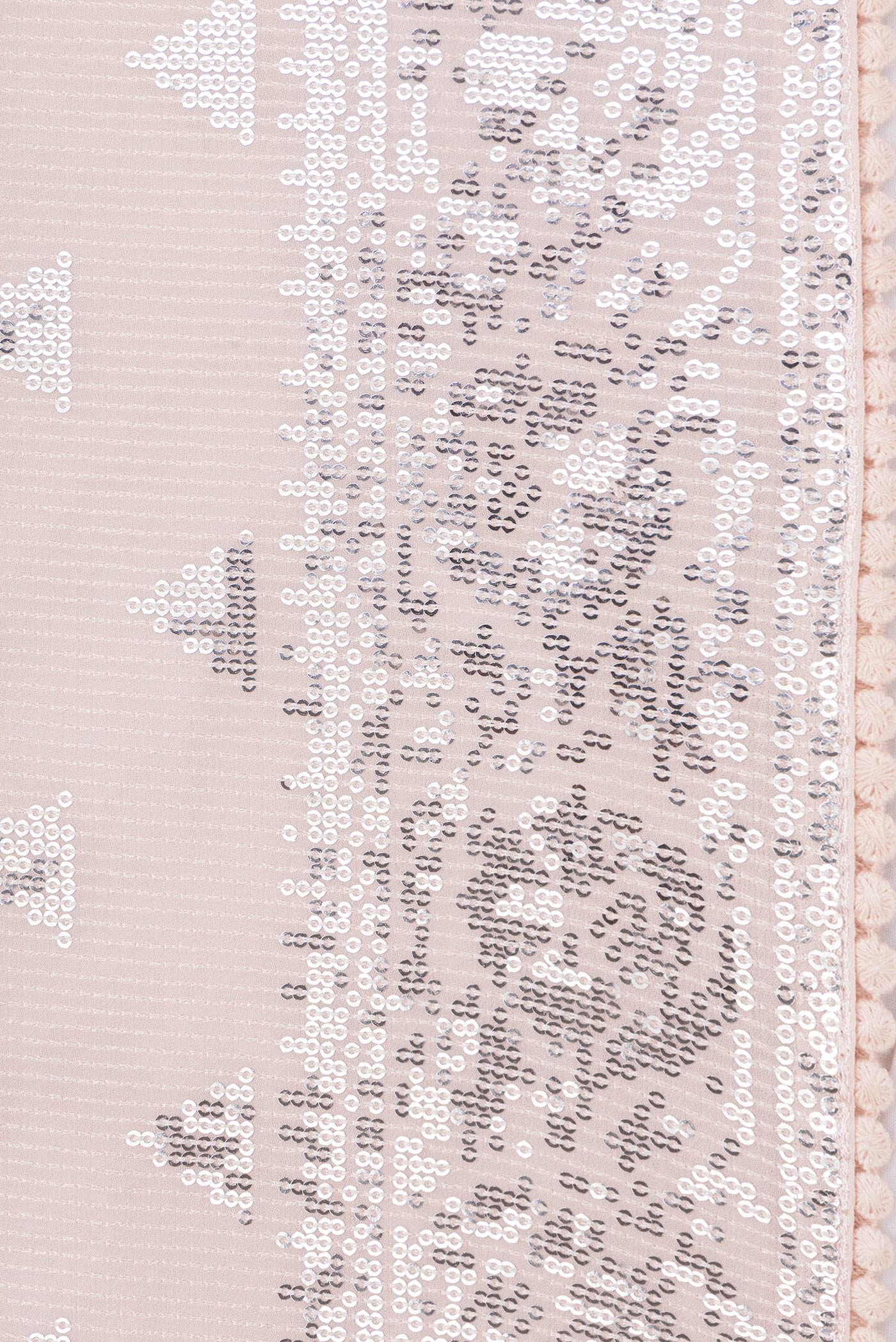 Border image of Peach Dual Tone Georgette Saree with Embroidery on the body and Embroidery Border. 