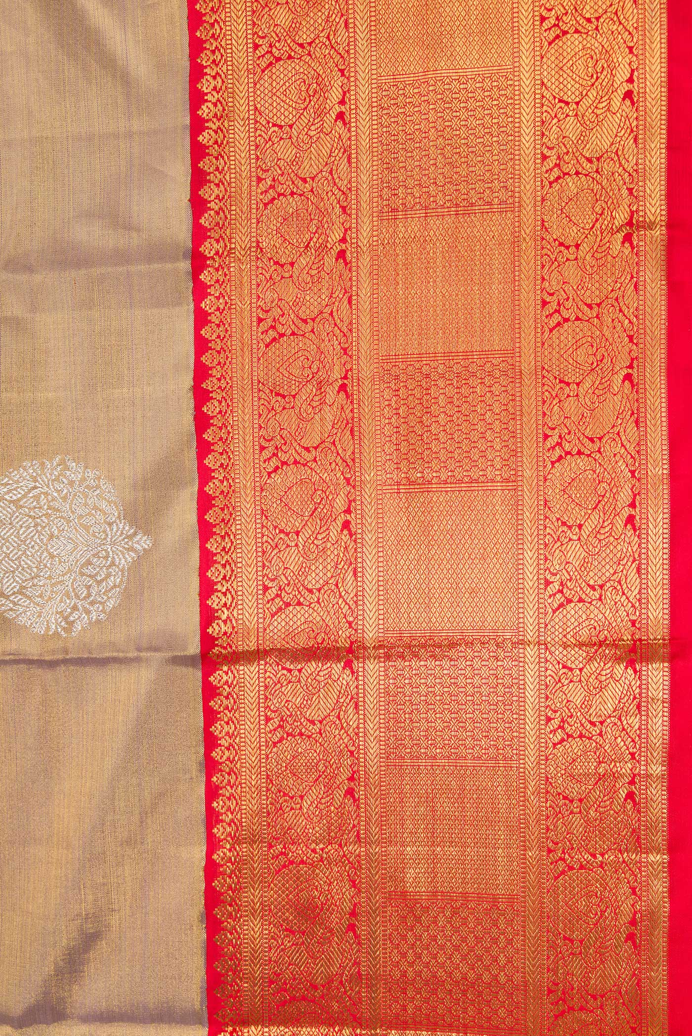 Border image of Gold Dual Tone Kanjivaram Tissue Silk Saree with Zari Brocade on the body and Zari Border. 