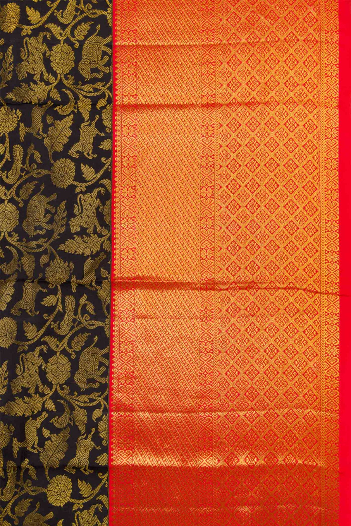 Border image of Black Dual Tone Kanjivaram Silk Saree with Zari Brocade on the body and Zari Border. 