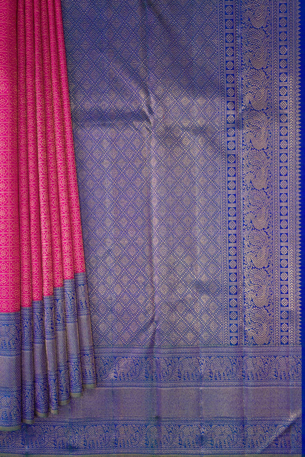 Pleats and pallu of Dark Pink Dual Tone Kanjivaram Silk Saree with Zari Brocade on the body and Zari Border. 