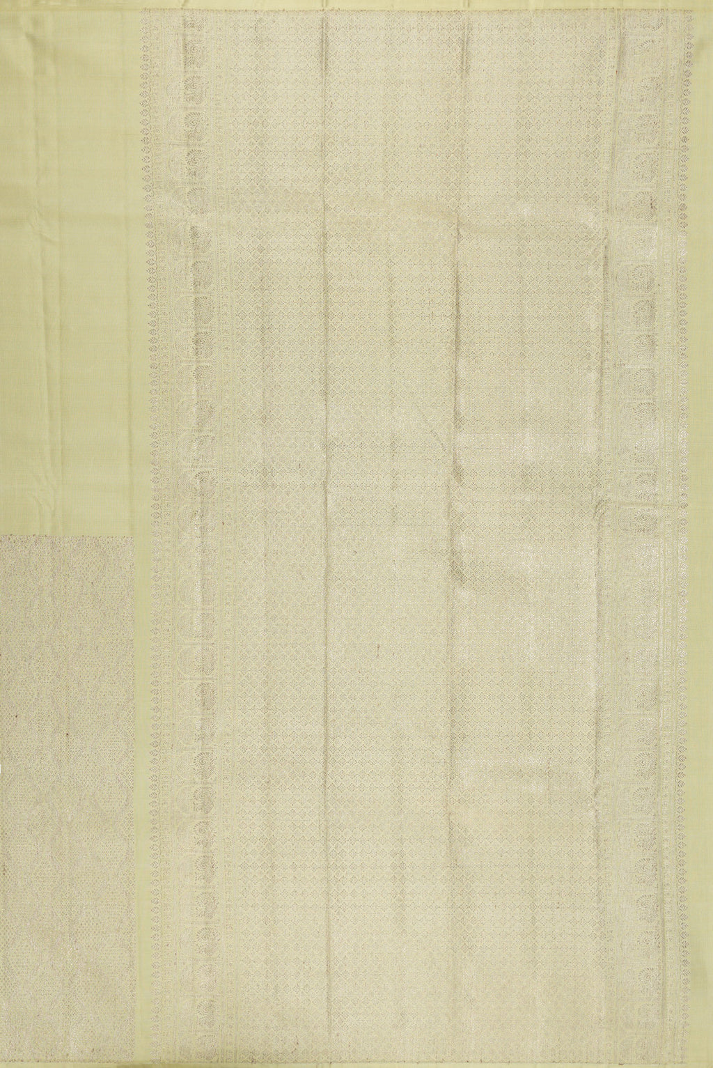 Close up image of the pallu of Pista Green Kanjivaram Silk Saree with Zari Brocade on the body and Without Border. 