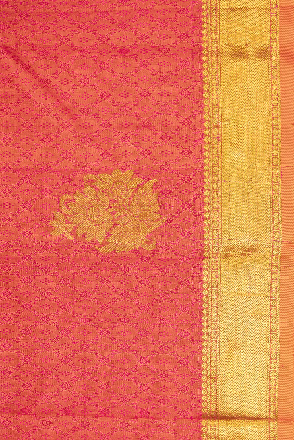 Border image of Coral Dual Tone Kanchipuram Silk Saree with Jacquard With Zari Butta on the body and Zari Border. 