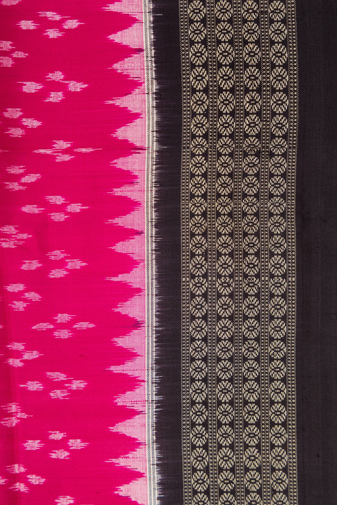 Border image of Pink Dual Tone Double Ikat Saree with Ikat Print on the body and Thread Border. 