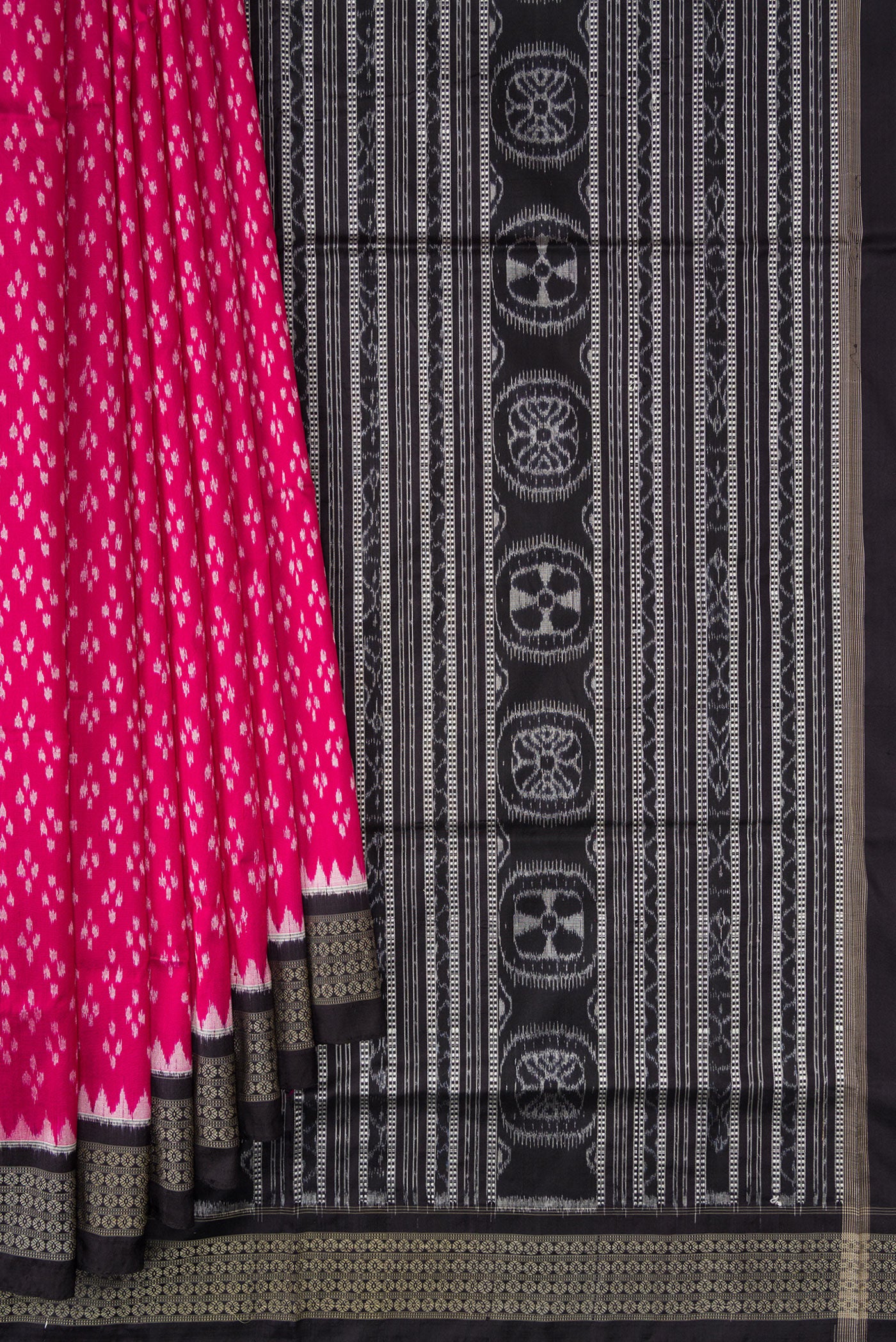 Pleats and pallu of Pink Dual Tone Double Ikat Saree with Ikat Print on the body and Thread Border. 