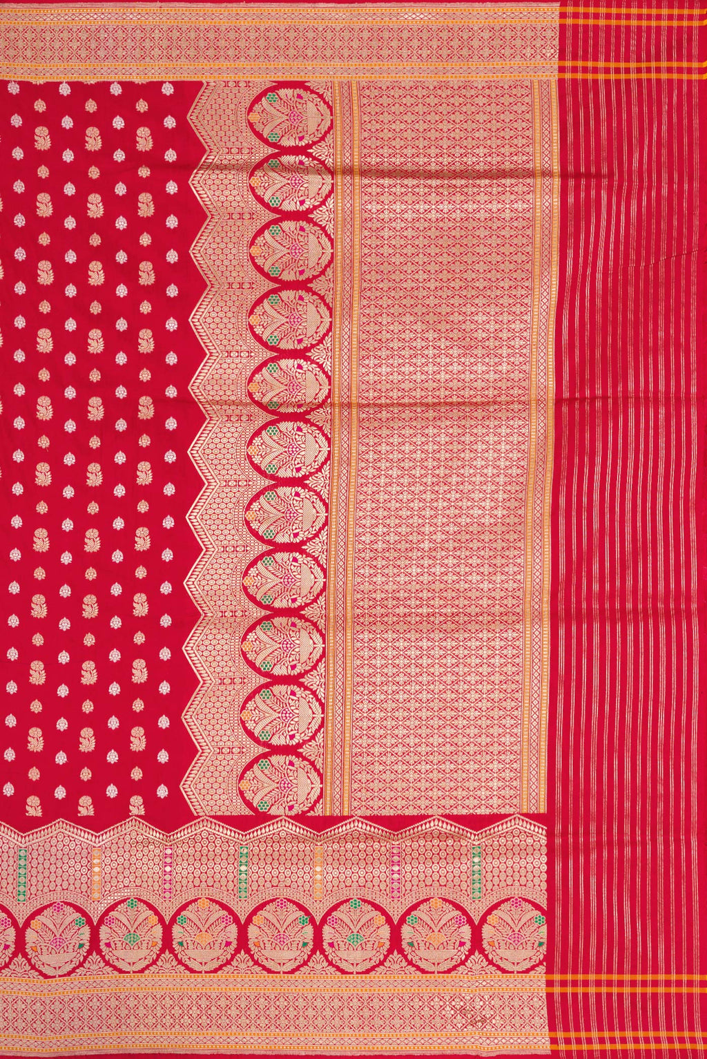 Close up image of the pallu of Red Dual Tone Banarasi Silk Saree with Zari Butta on the body and Fancy Border. 