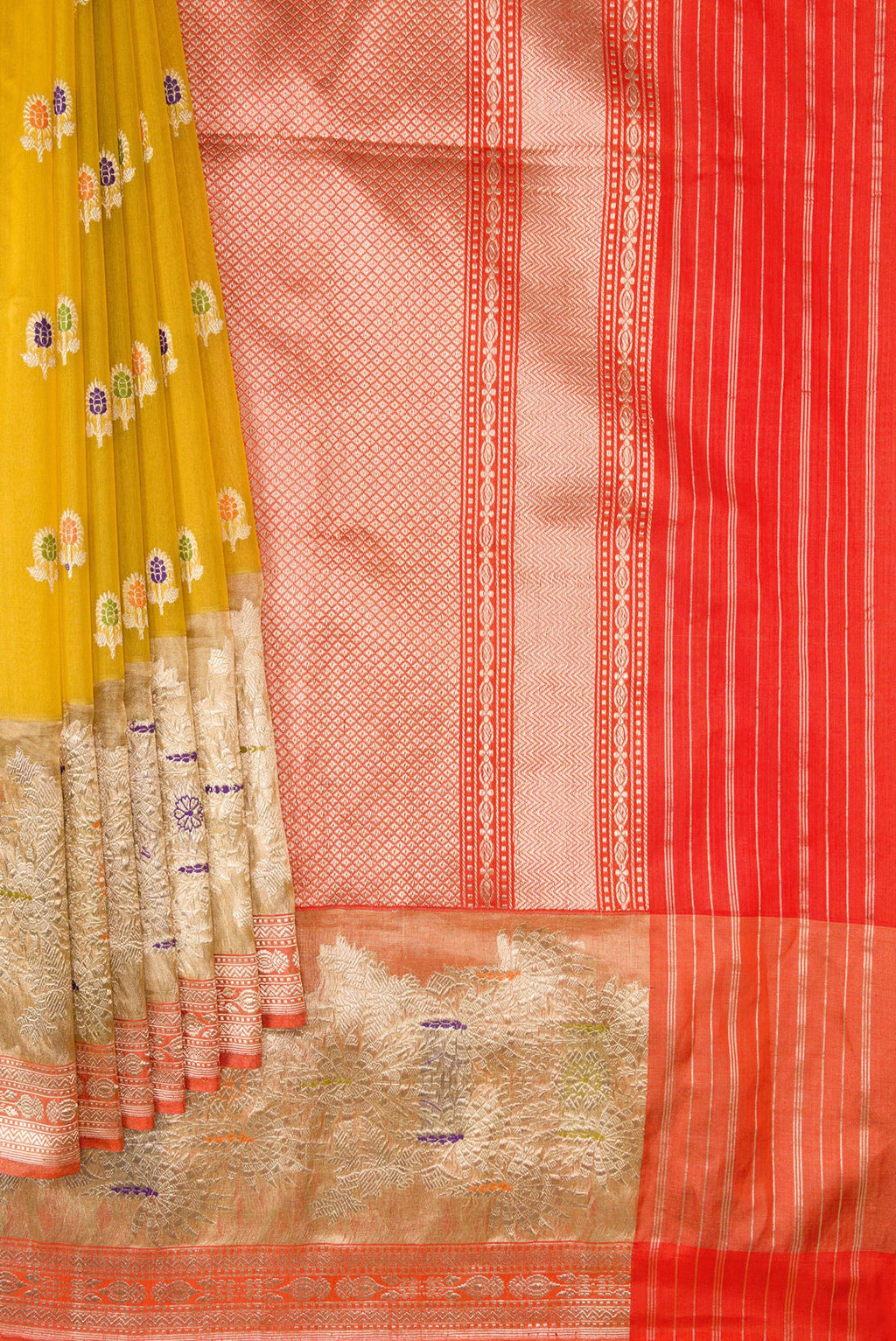 Pleats and pallu of Mehandi Green Dual Tone Organza Silk Saree with Zari And Thread Butta on the body and Zari Border. 