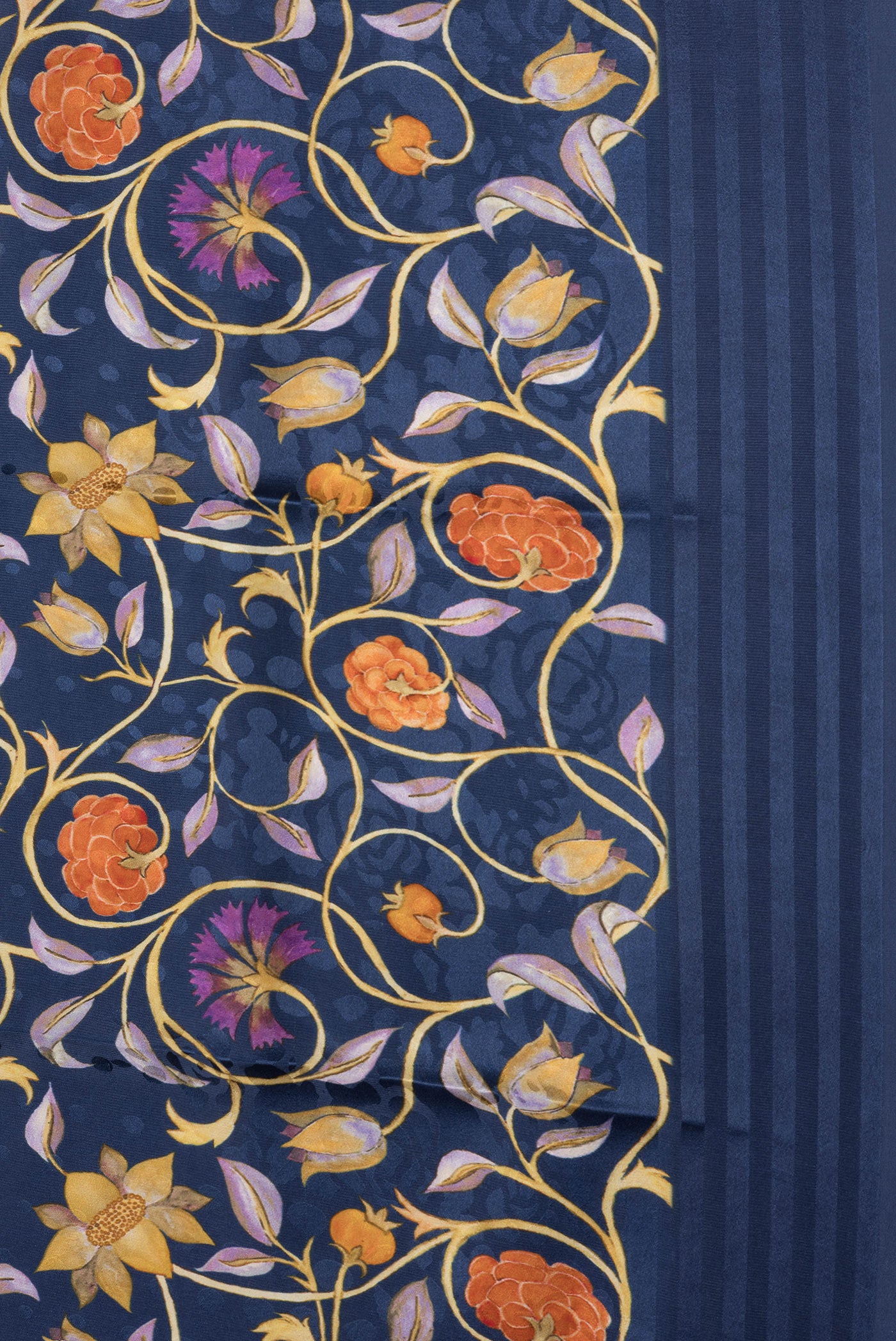 Border image of Navy Blue Dual Tone Mysore Crepe Saree with Printed design on the body and Thread Border. 