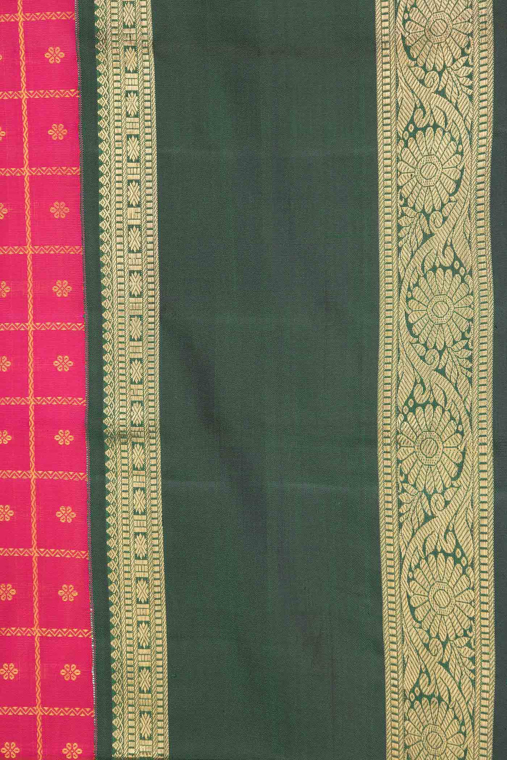 Border image of Pure Silk Pure Zari Pink Dual Tone Kanchipuram Saree with Thread Butta on the body and Zari Border