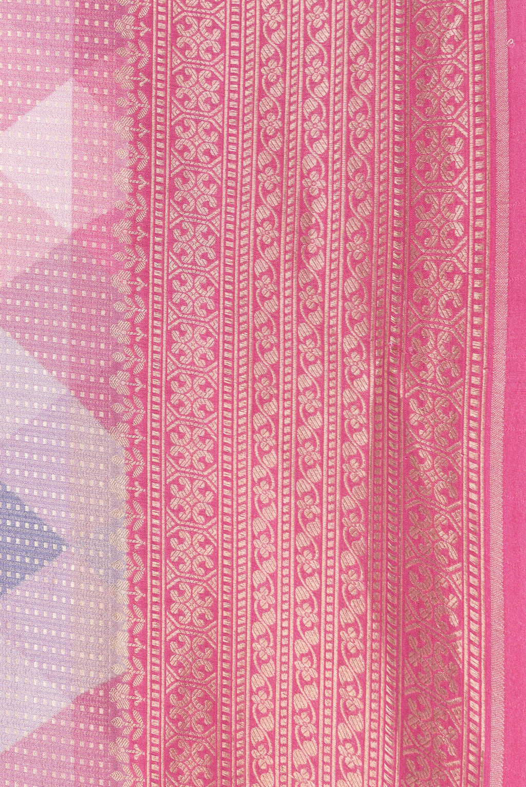 Border image of Pink Dual Tone Mysore Crepe Saree with Stripes on the body and Zari Border. 