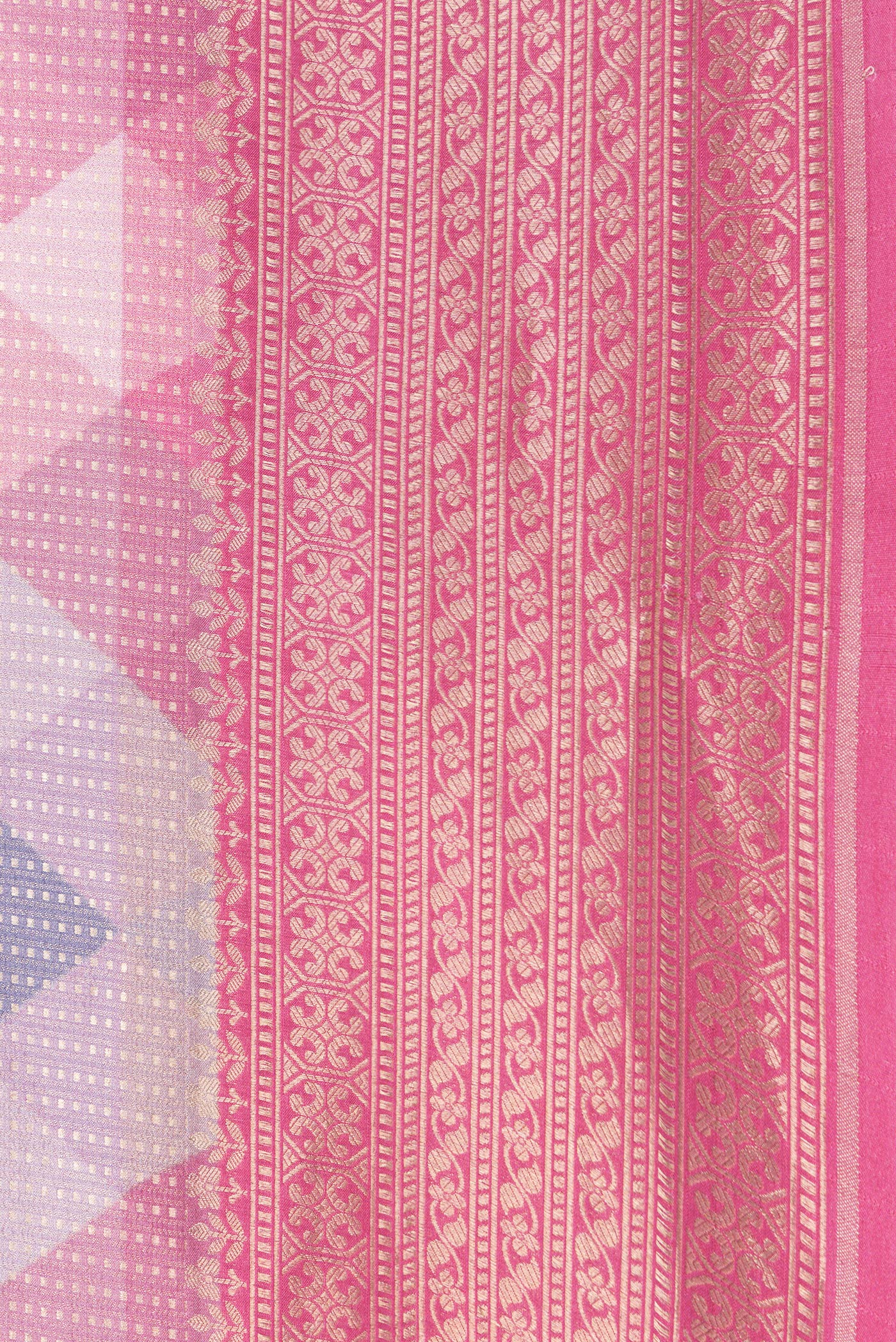 Border image of Pink Dual Tone Mysore Crepe Saree with Stripes on the body and Zari Border. 