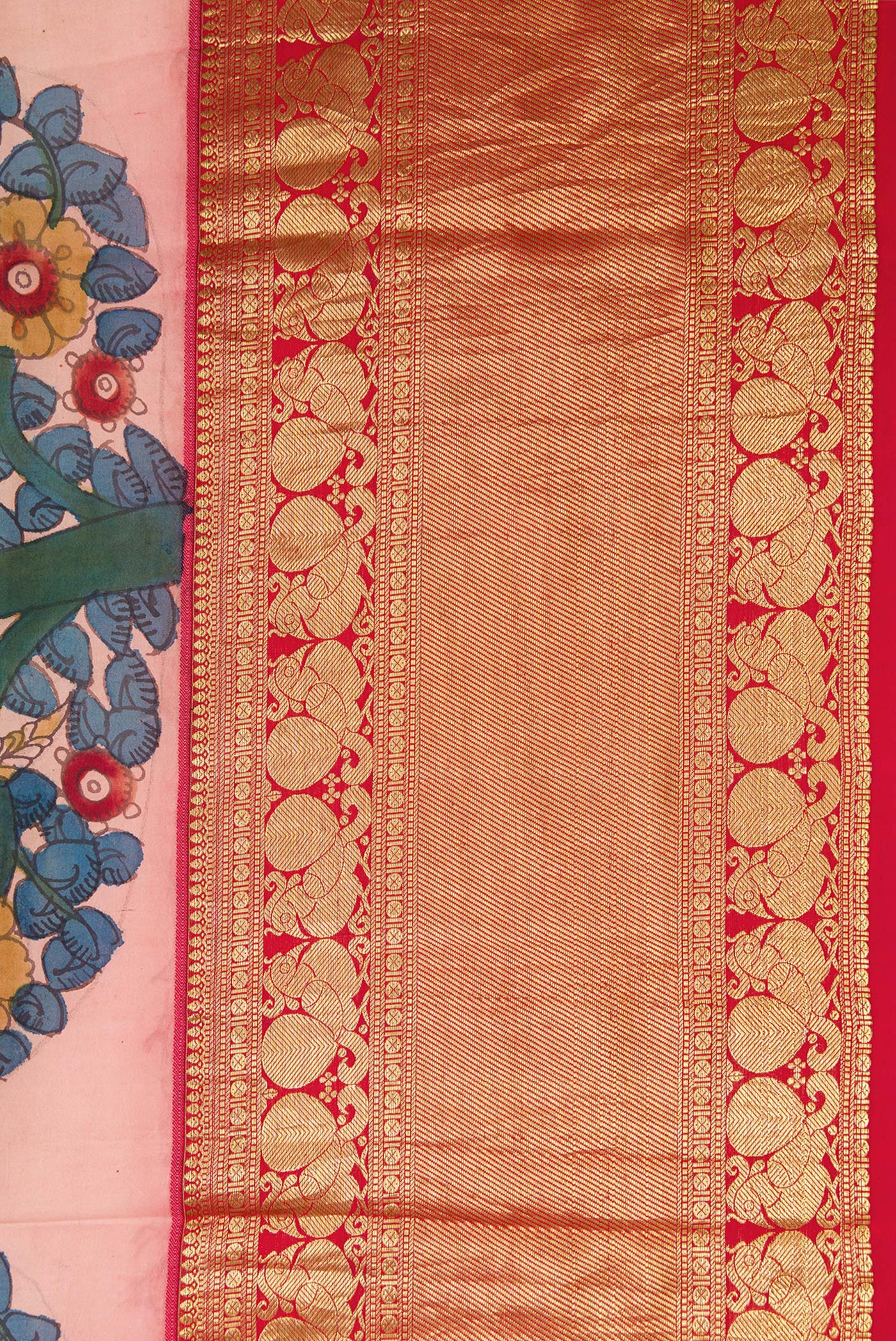 Border image of Golden Peach Dual Tone Kanchipuram Silk Saree with kalamkari Print on the body and Zari Border. 