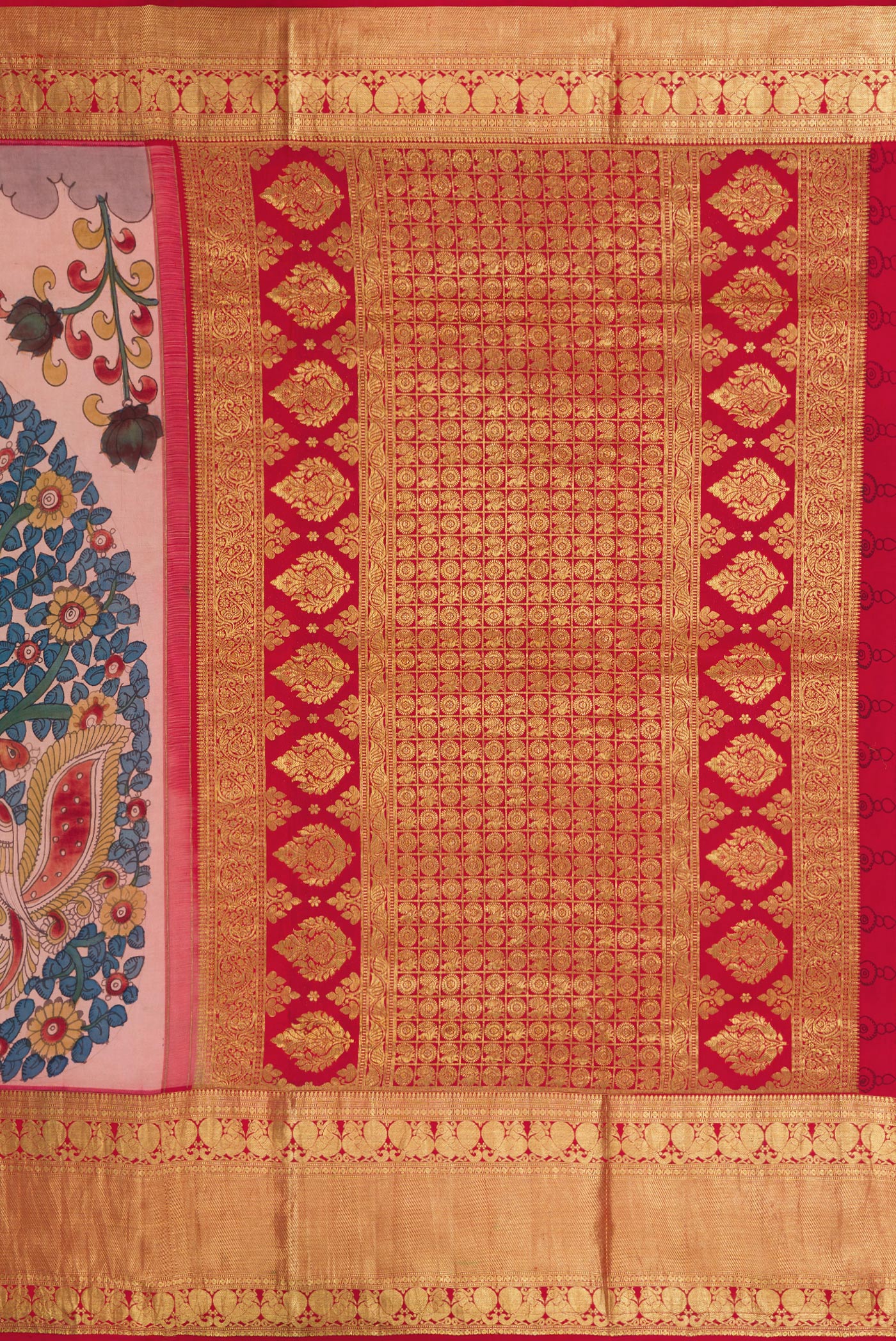 Close up image of the pallu of Golden Peach Dual Tone Kanchipuram Silk Saree with kalamkari Print on the body and Zari Border. 