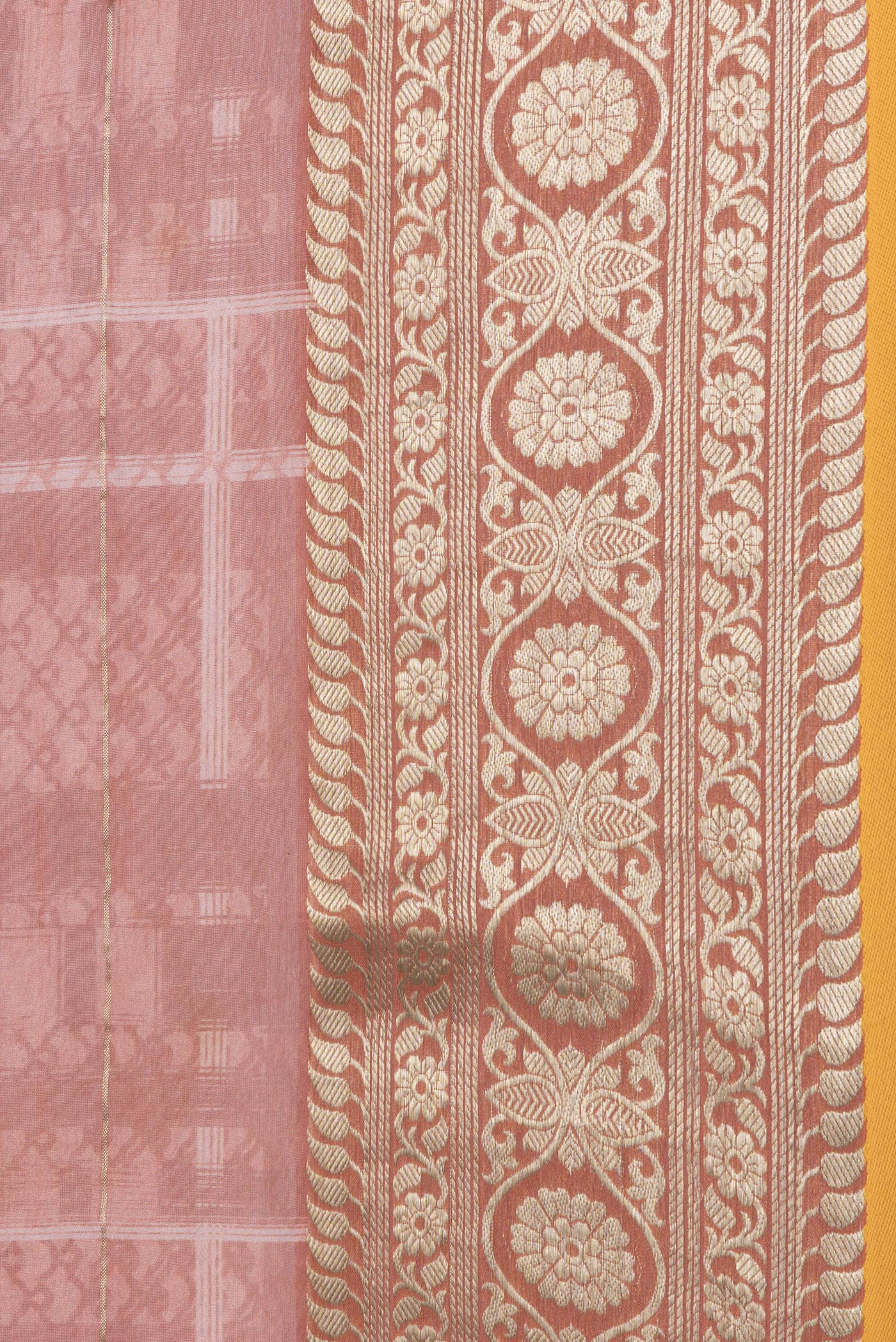 Border image of Bronze Dual Tone Mysore Georgette Saree with Printed design on the body and Zari Border. 