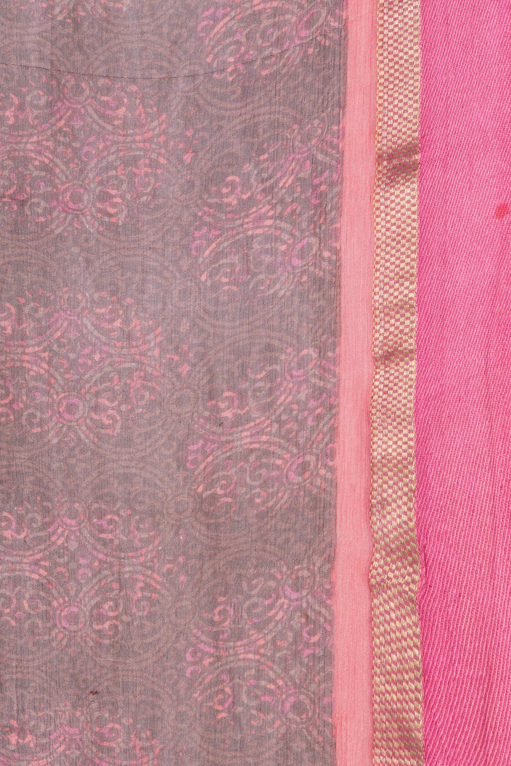 Border image of Brown Dual Tone Chiffon Saree with Printed design on the body and Zari Border. 