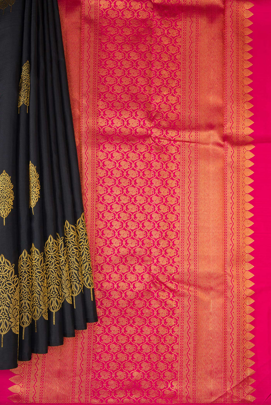 Pleats and pallu of Black Dual Tone Kanjivaram Silk Saree with Zari Butta on the body and Fancy Border. 