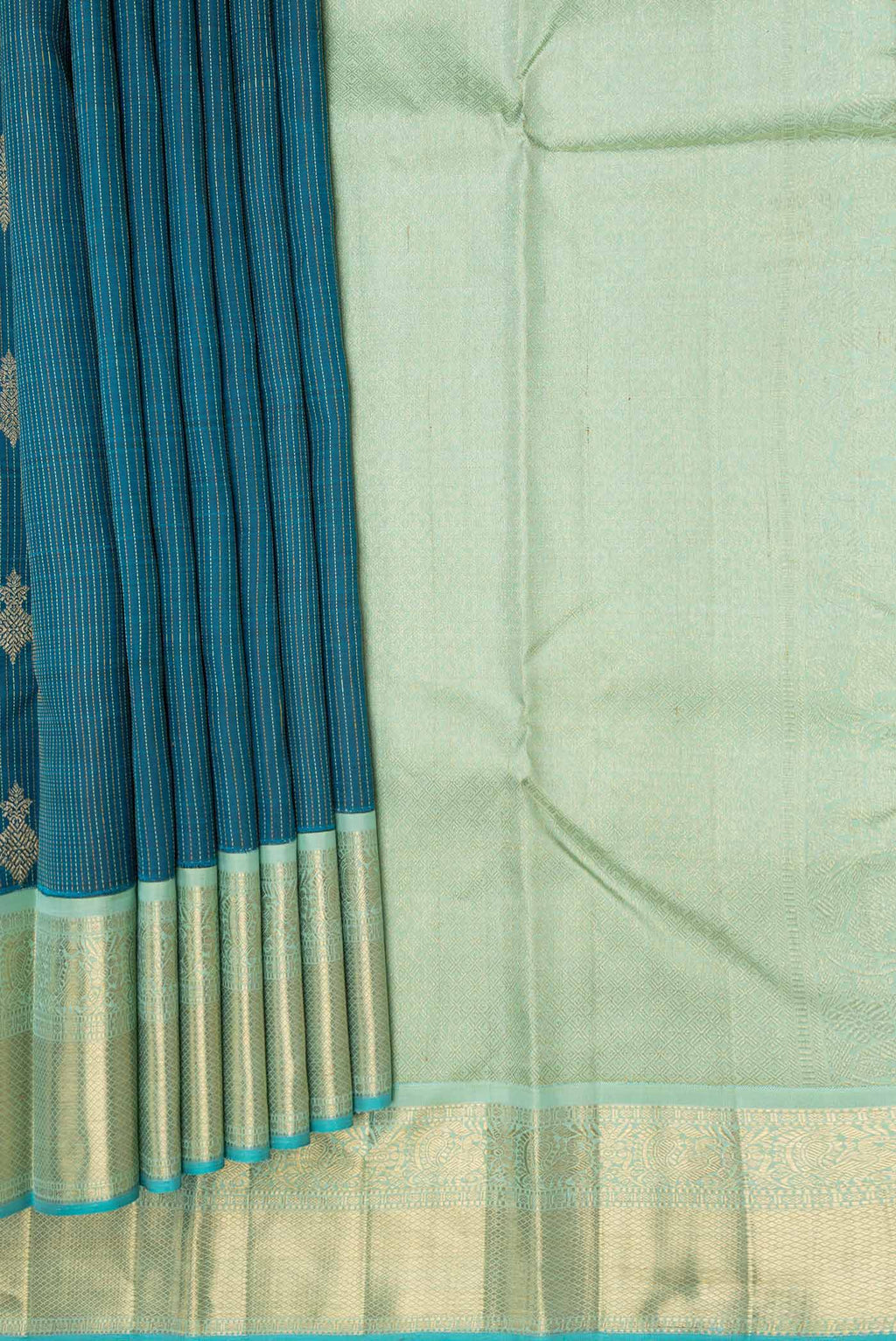 pleats pallu