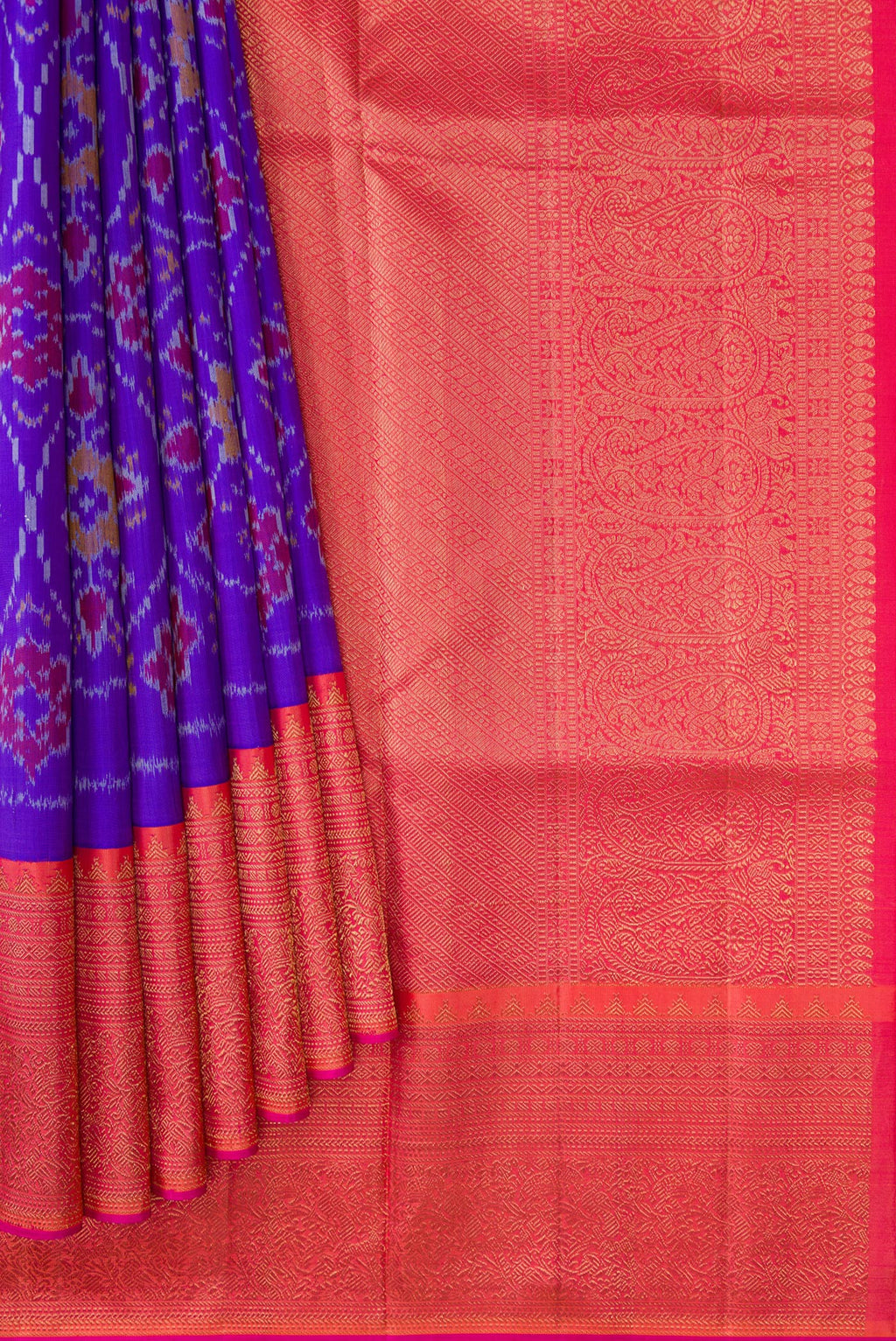 Pleats and pallu of Orange Dual Tone Double Ikat Saree with Ikat Print on the body and Ikat Border. 
