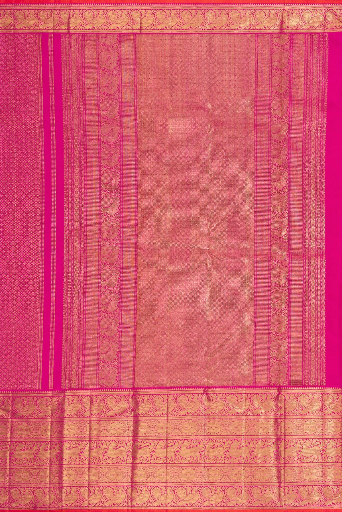 Close up image of the pallu of Pure Silk Pure Zari Magenta Dual Tone Kanjivaram Saree with Zari Brocade on the body and Zari Border. 