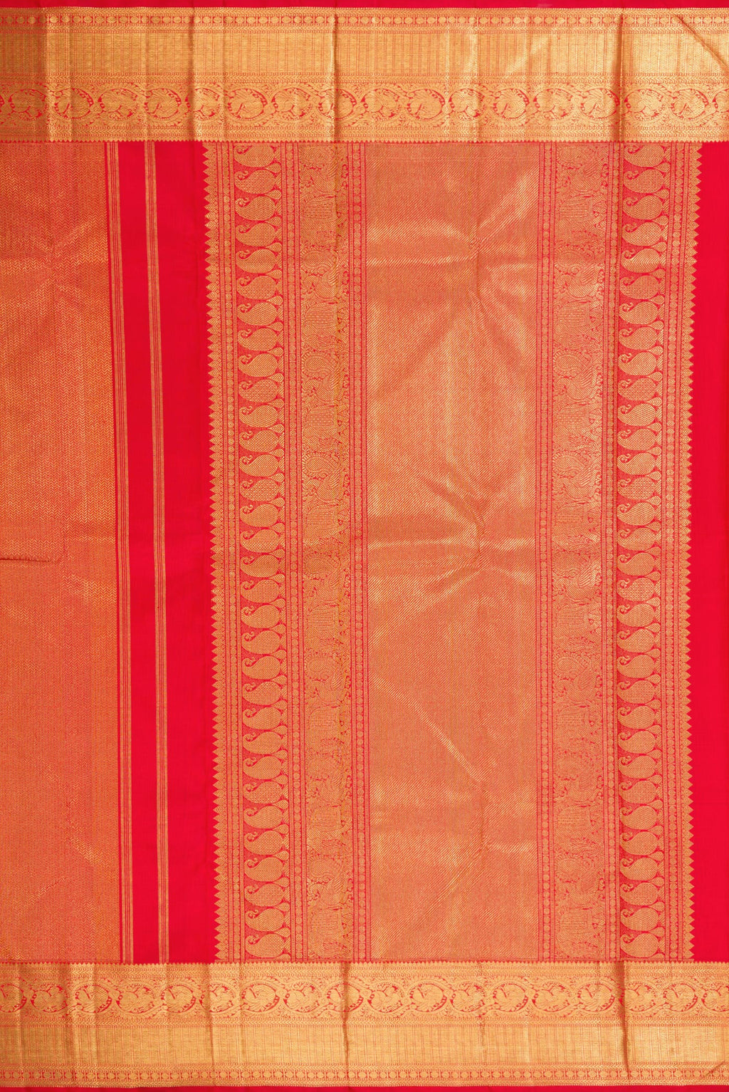 Close up image of the pallu of Pure Silk Pure Zari Red Dual Tone Kanjivaram Saree with Zari Brocade on the body and Zari Border. 