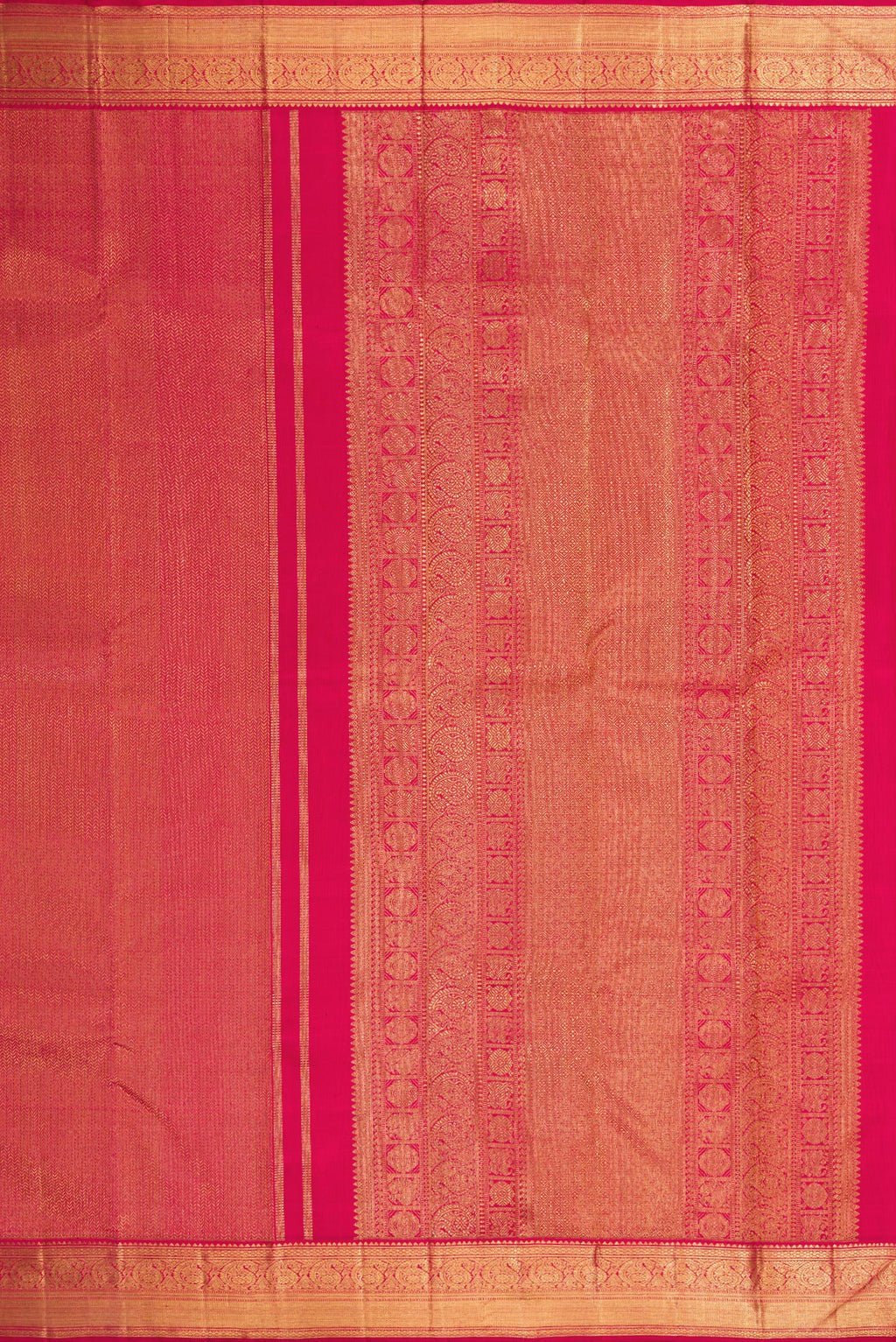 Close up image of the pallu of Pure Silk Pure Zari Maroon Dual Tone Kanjivaram Saree with Zari Brocade on the body and Zari Border. 
