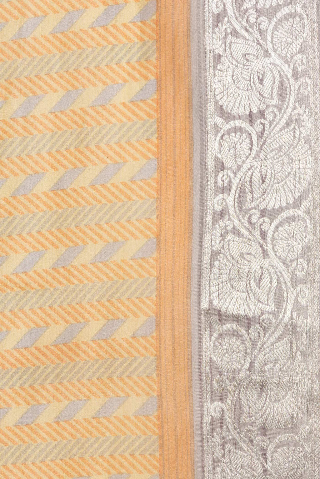 Border image of Yellow Dual Tone Mysore Georgette Saree with Printed design on the body and Zari Border. 