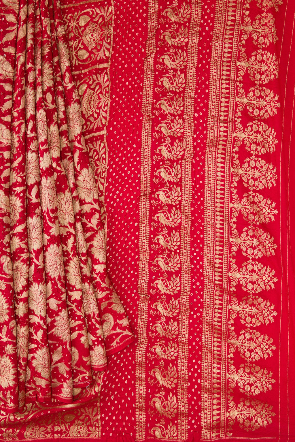 Pleats and pallu of Red Dual Tone Bandhani Silk Saree with Bandhani Print on the body and Without Border. 